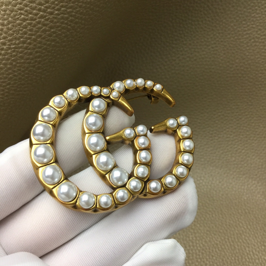 1XB346XDE Stylish  Brooch