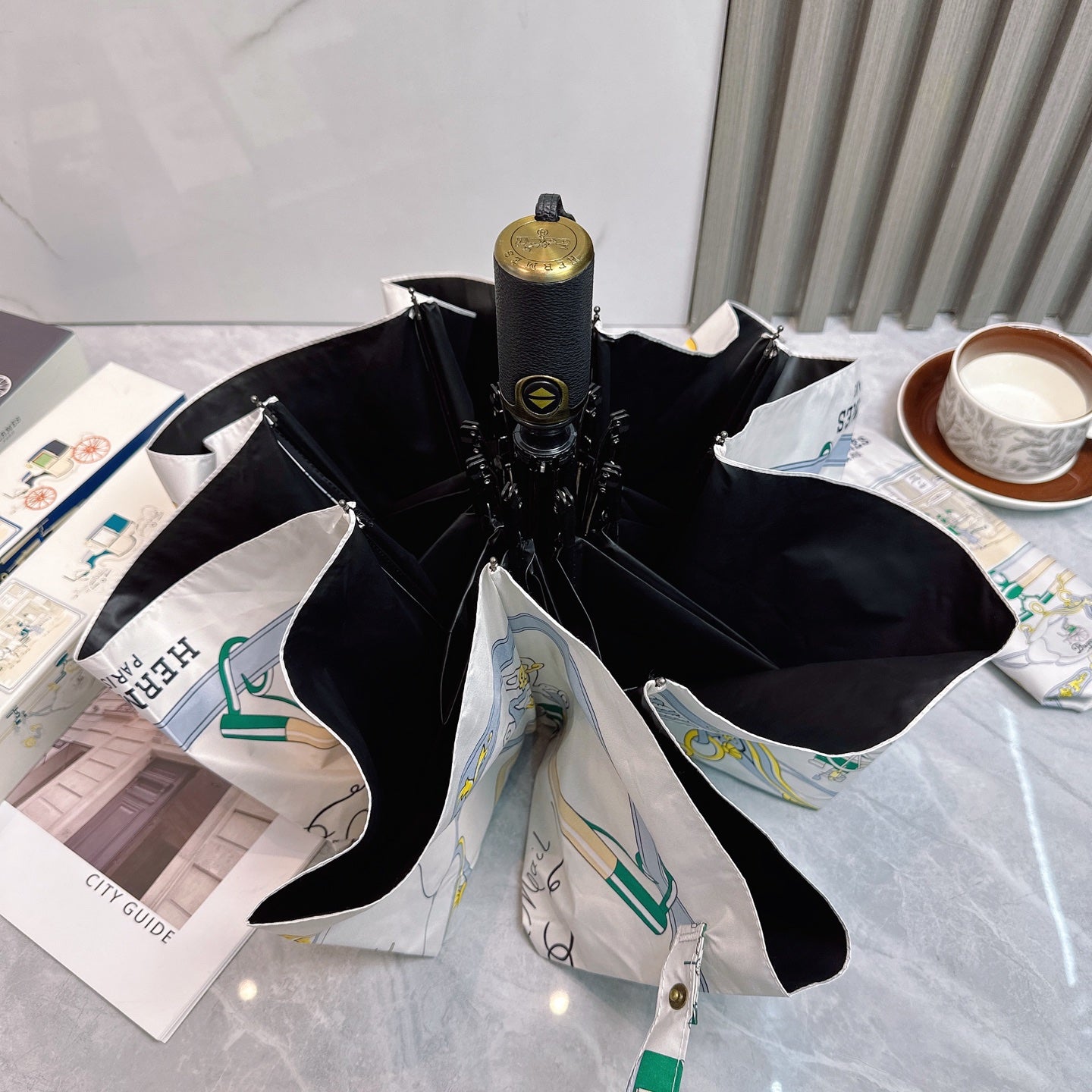 15RH69SDE Stylish UV resistant umbrella