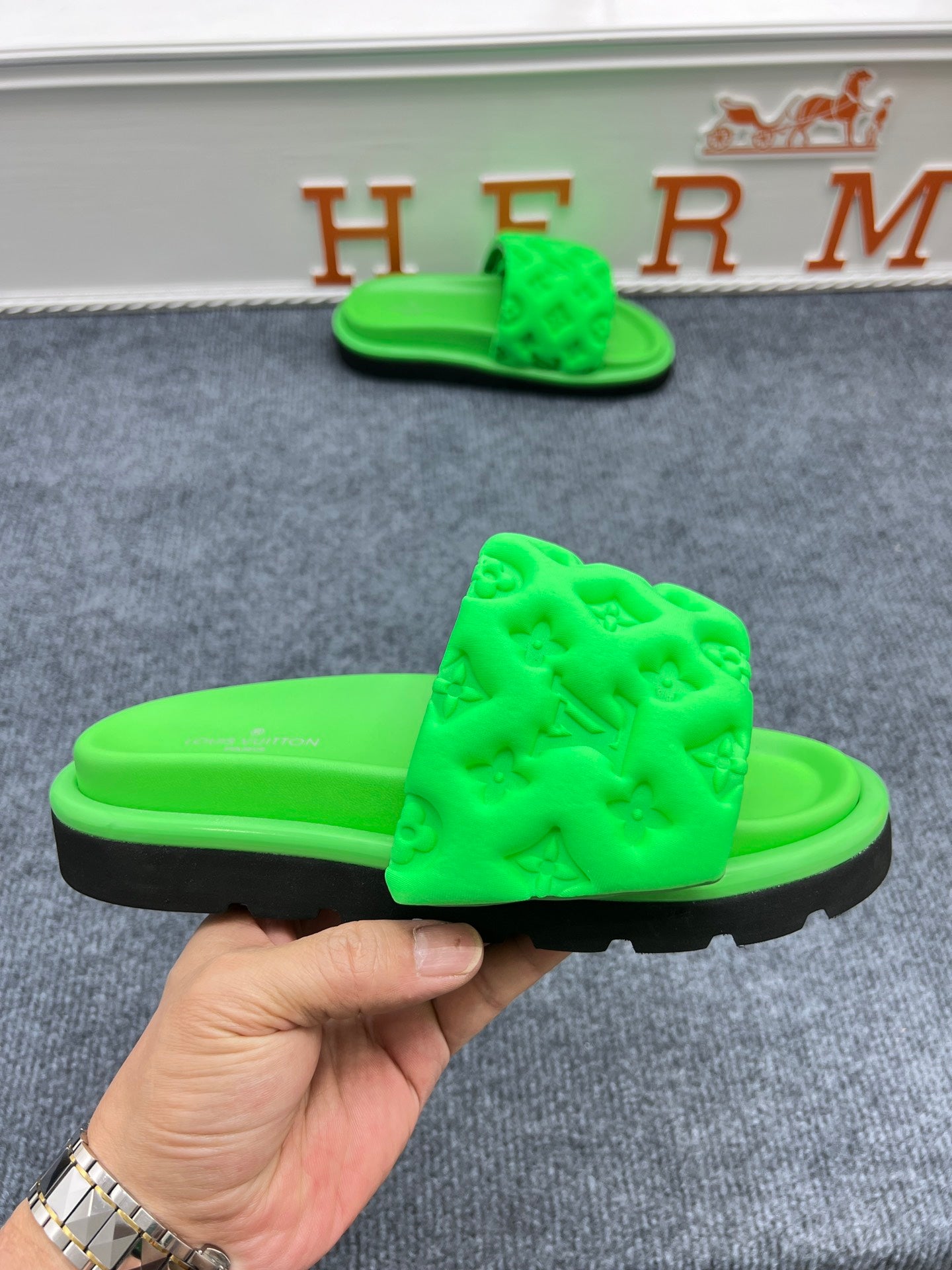 5YE115ZDE Stylish Slippers