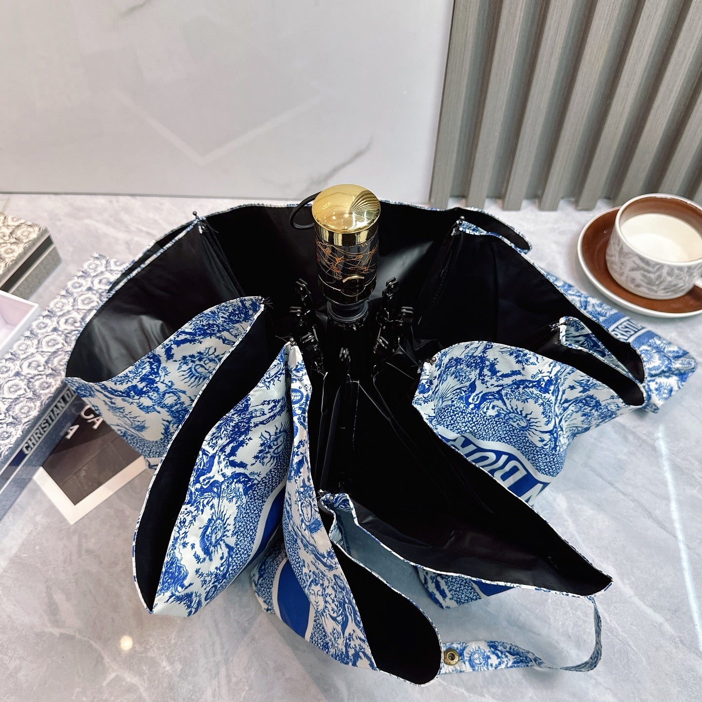 15RD13SDE Stylish UV resistant umbrella