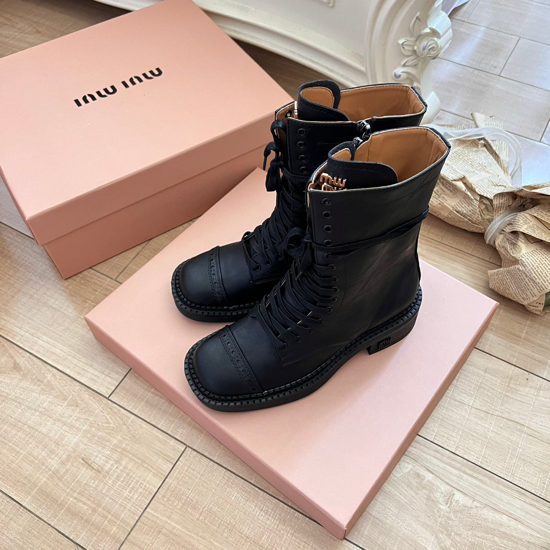1XA60ZDE Stylish leather  boots