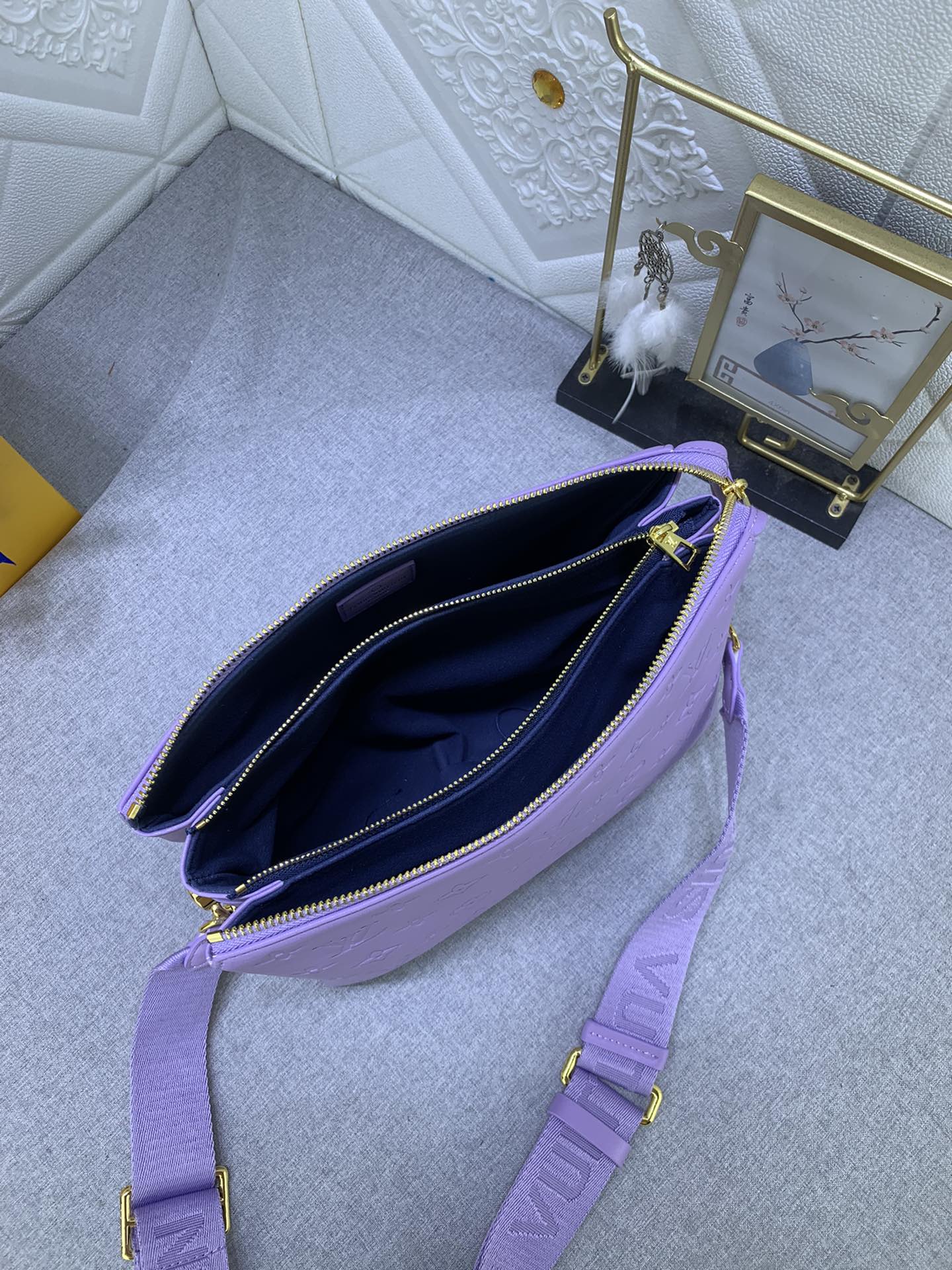 2XE40BDE Stylish leather bag 