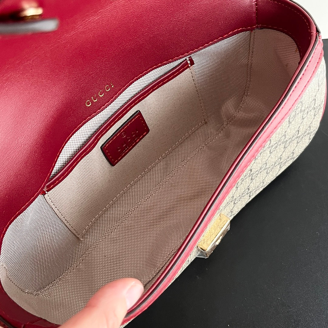 1XB55BDE Stylish leather bag