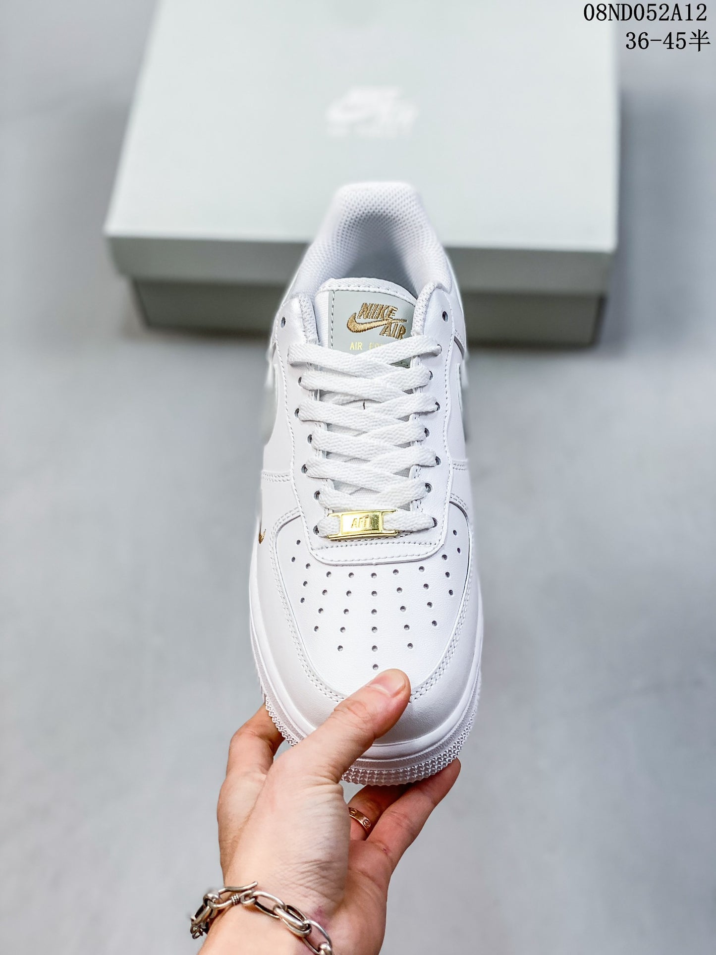 4YN34ZDE Stylish Sneakers (No Box, August-October Big Sale)