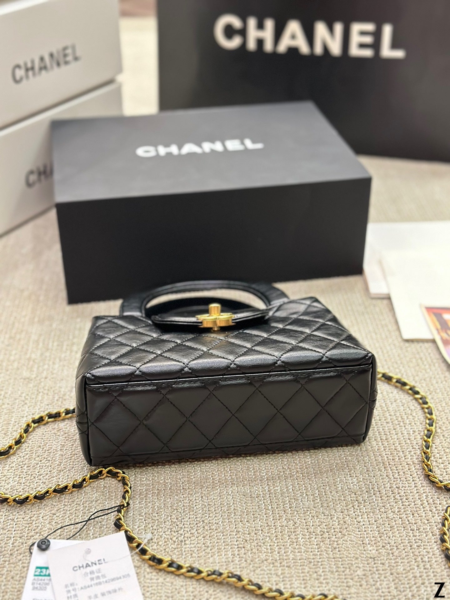 6XC422BDE Stylish leather bag