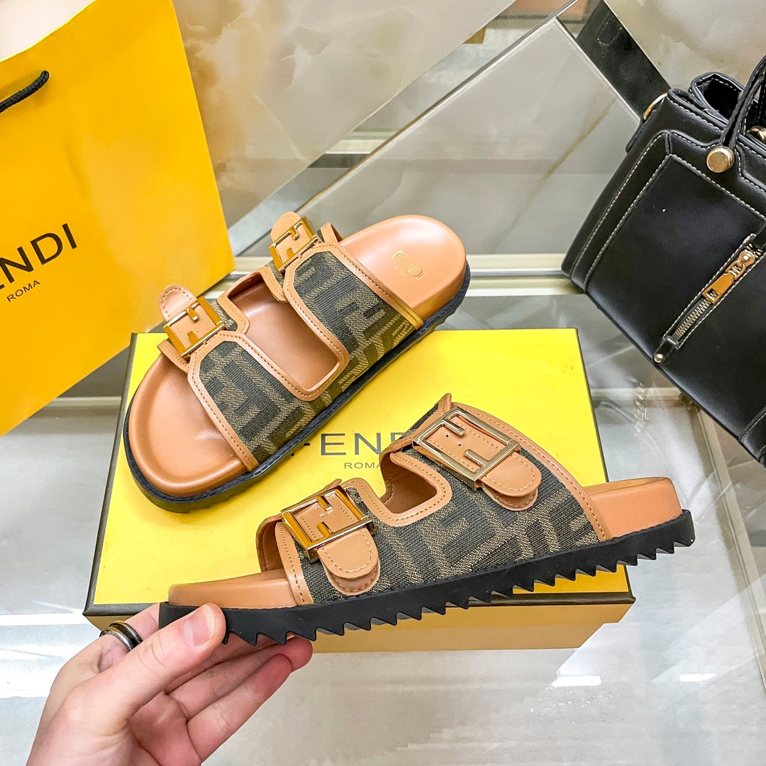14F69ZDE Stylish slippers
