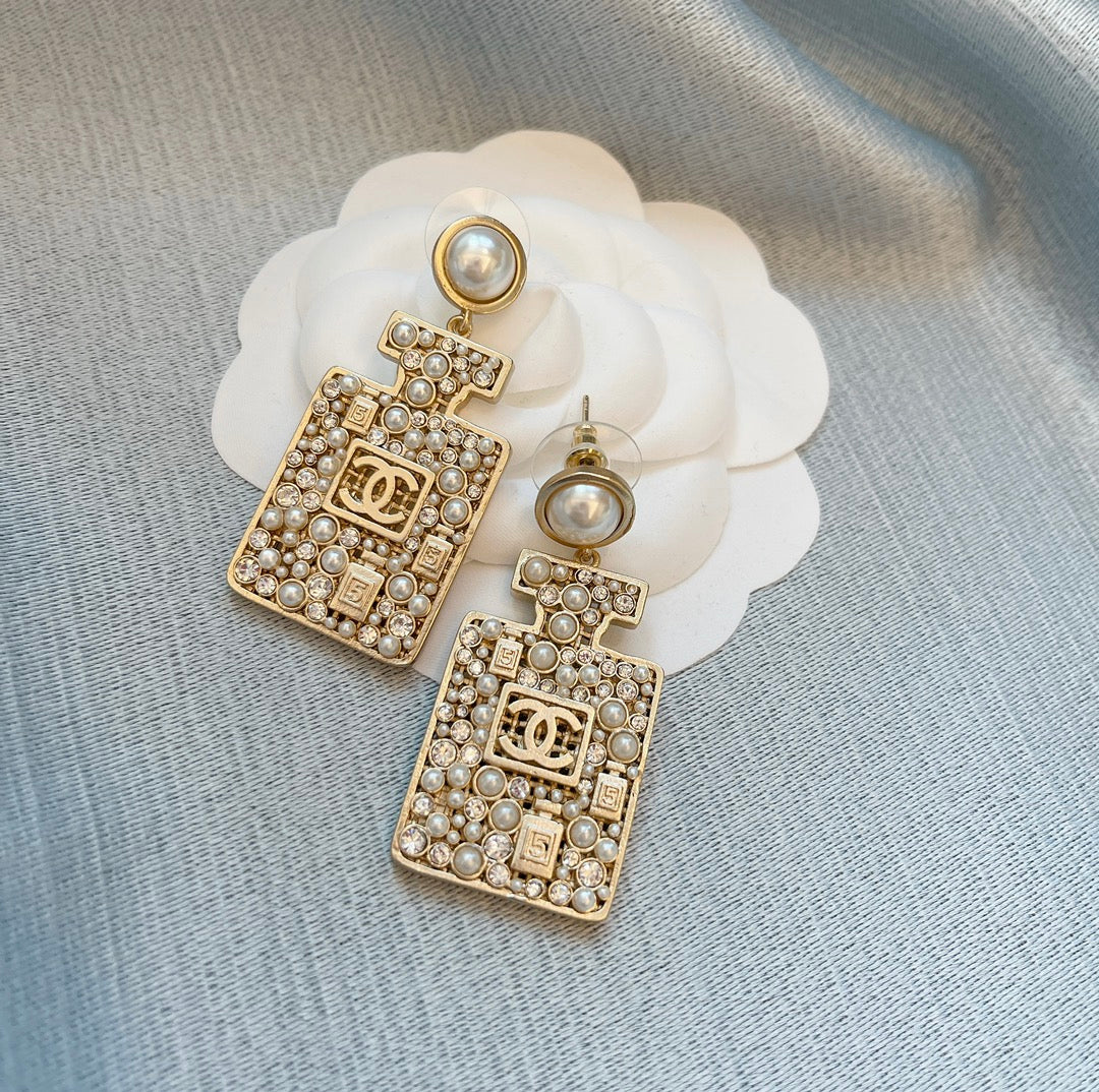 1NC239EDE Stylish Earrings
