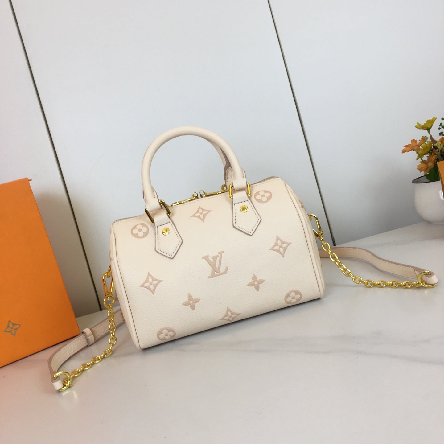 175NE9BDE Stylish leather bag