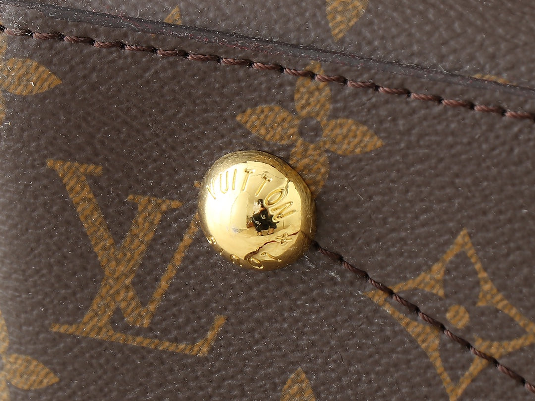 1WE115BDE Stylish leather bag