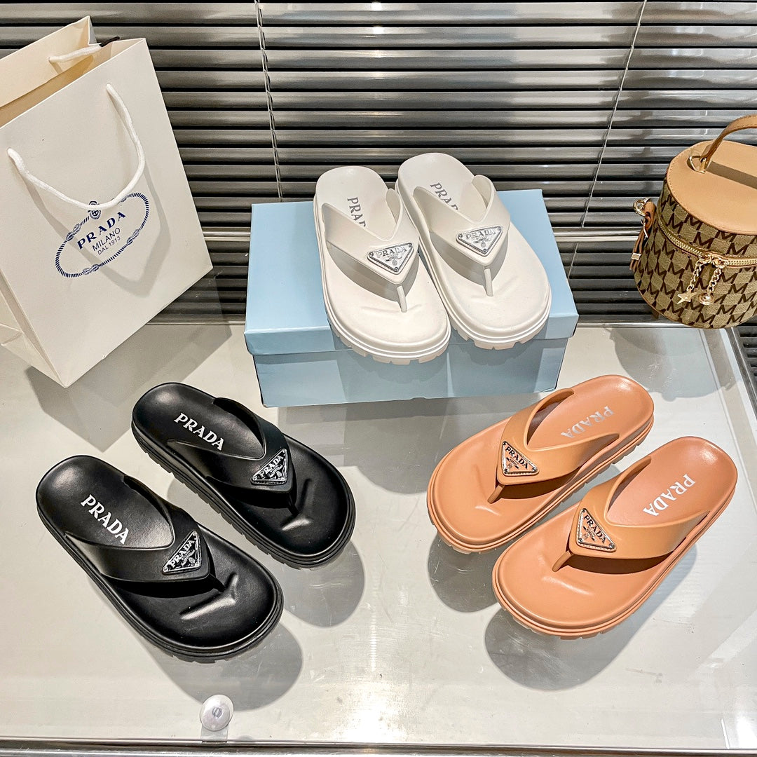 14PD181ZDE Stylish Slippers