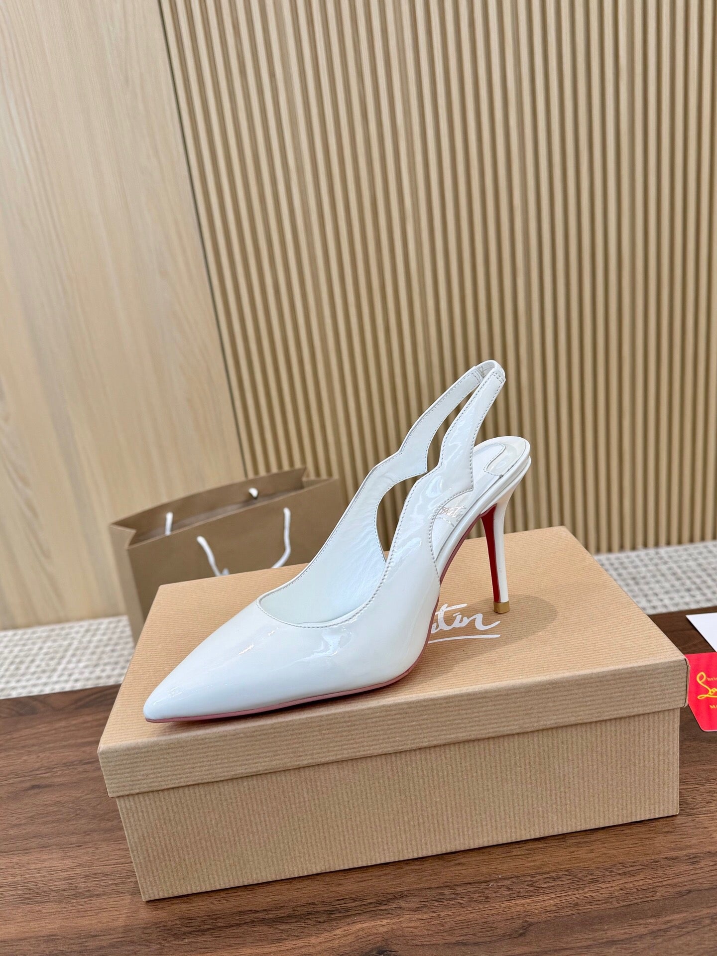 275NA5ZDE Stylish leather High heels