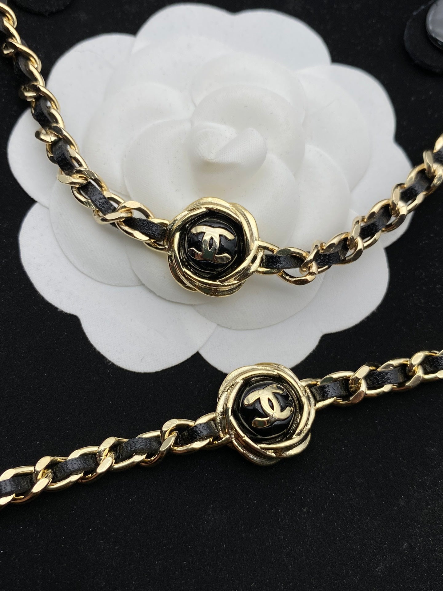 14C225XDE Stylish  Necklaces Bracelets Earrings