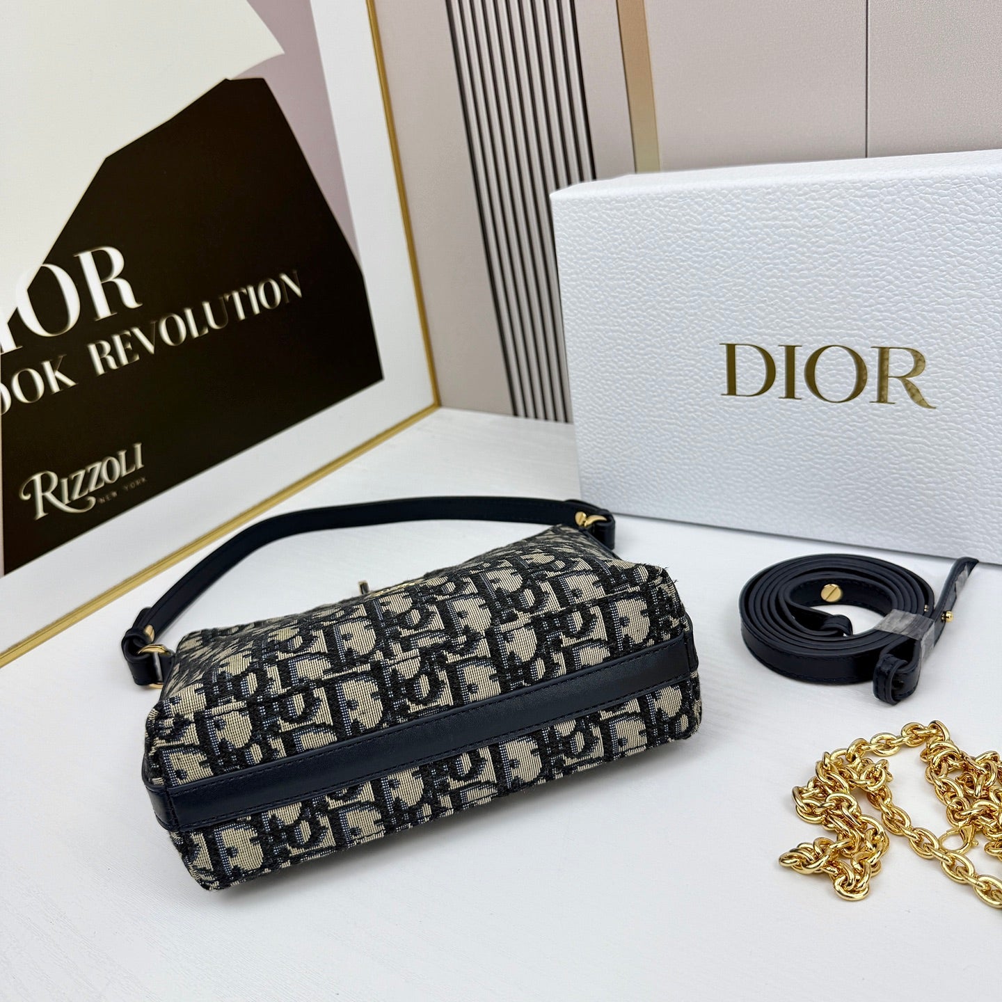 15RD67BDE Stylish bag