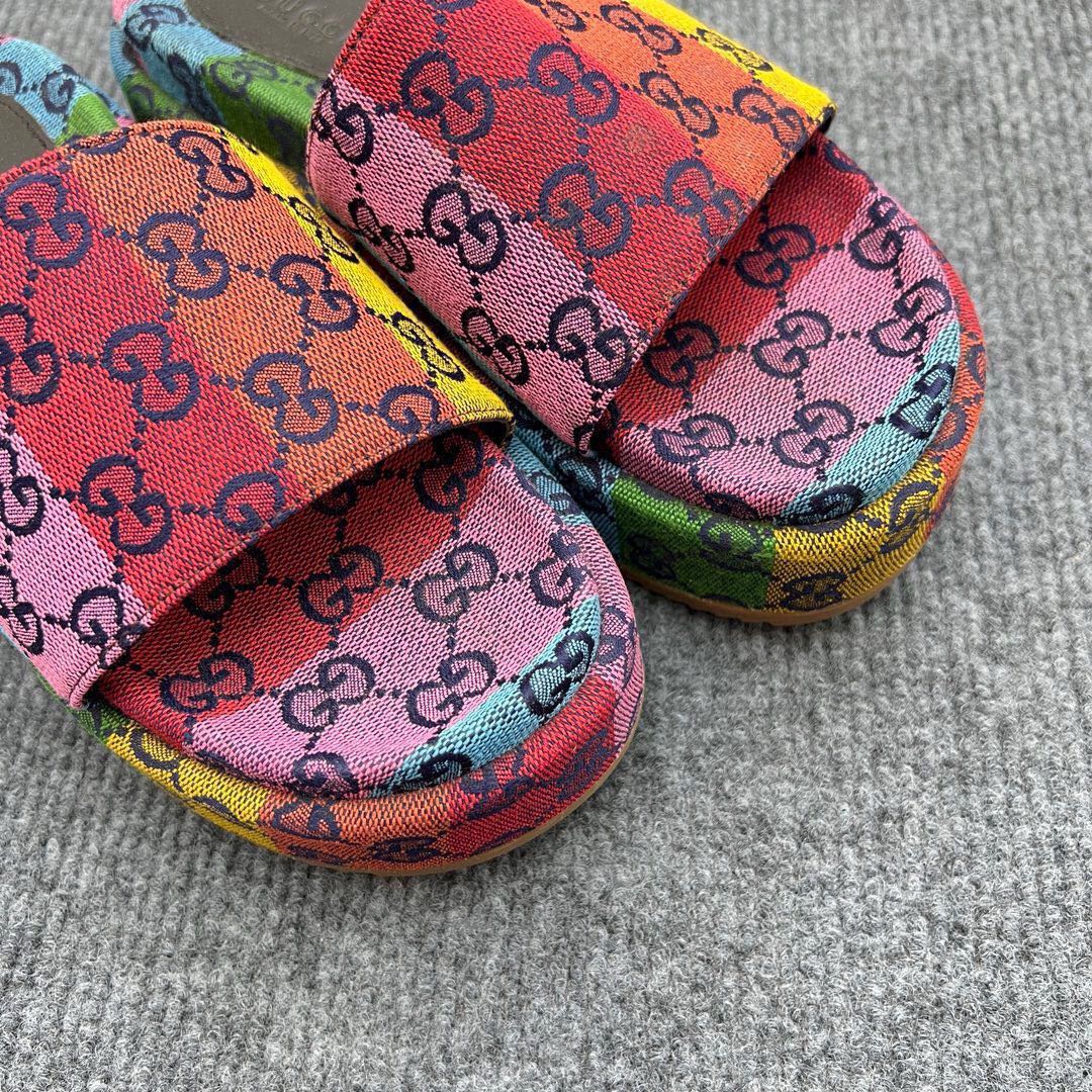 54B122ZDE Stylish slippers  Sole thickness 5.5cm