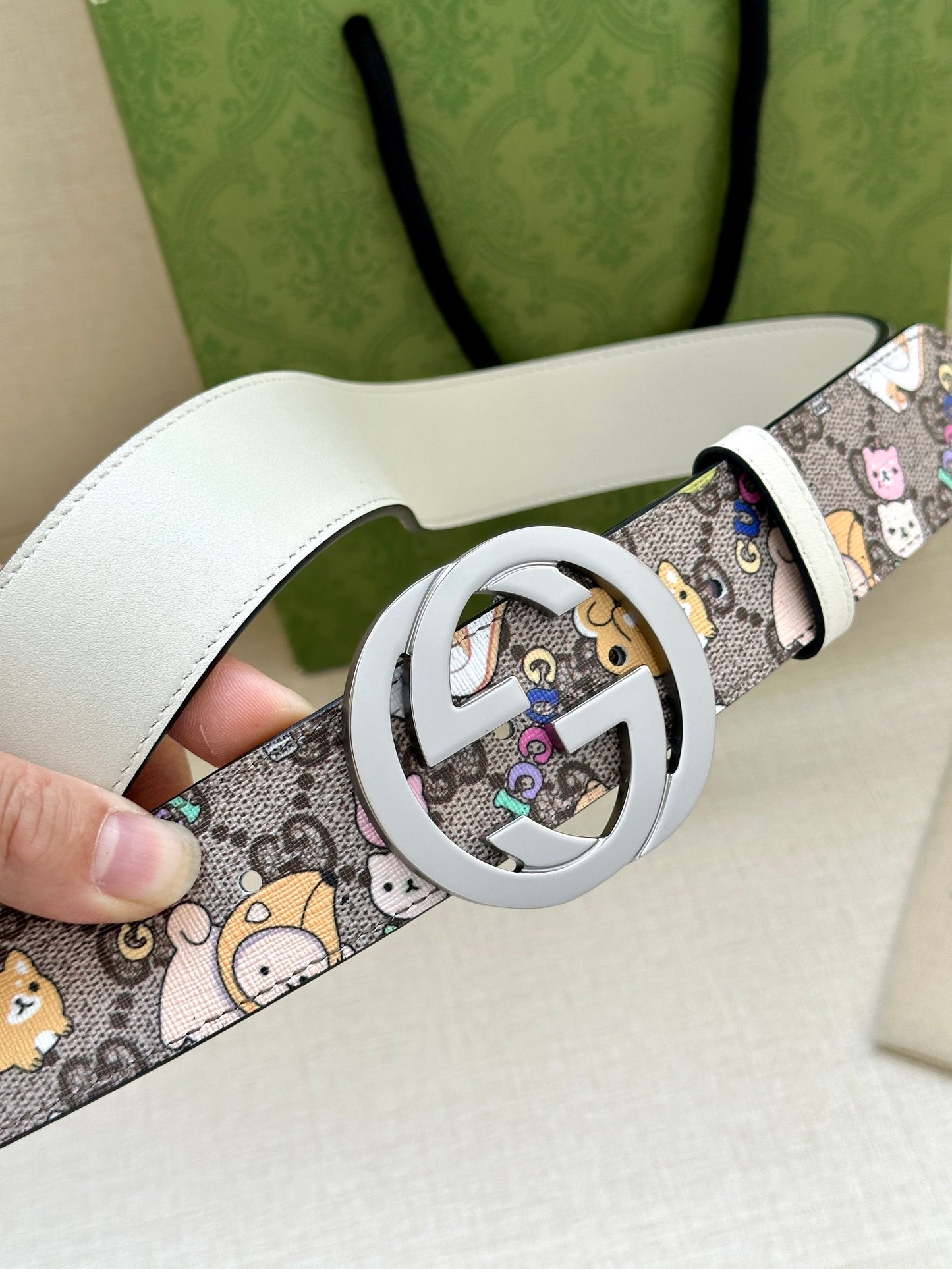 155RB208PDE Stylish  High quality belt With full package