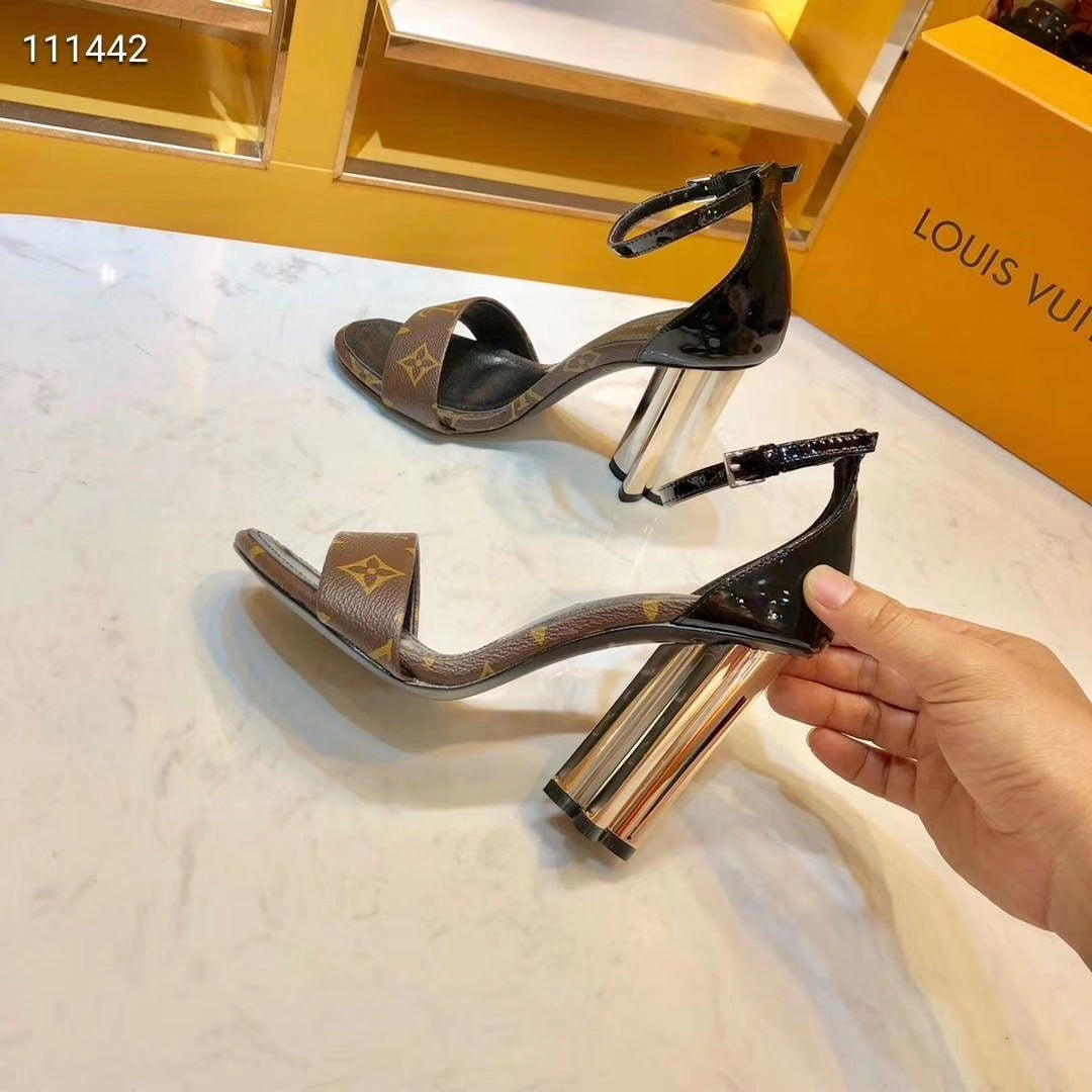 245RE30ZDE Stylish leather High heels