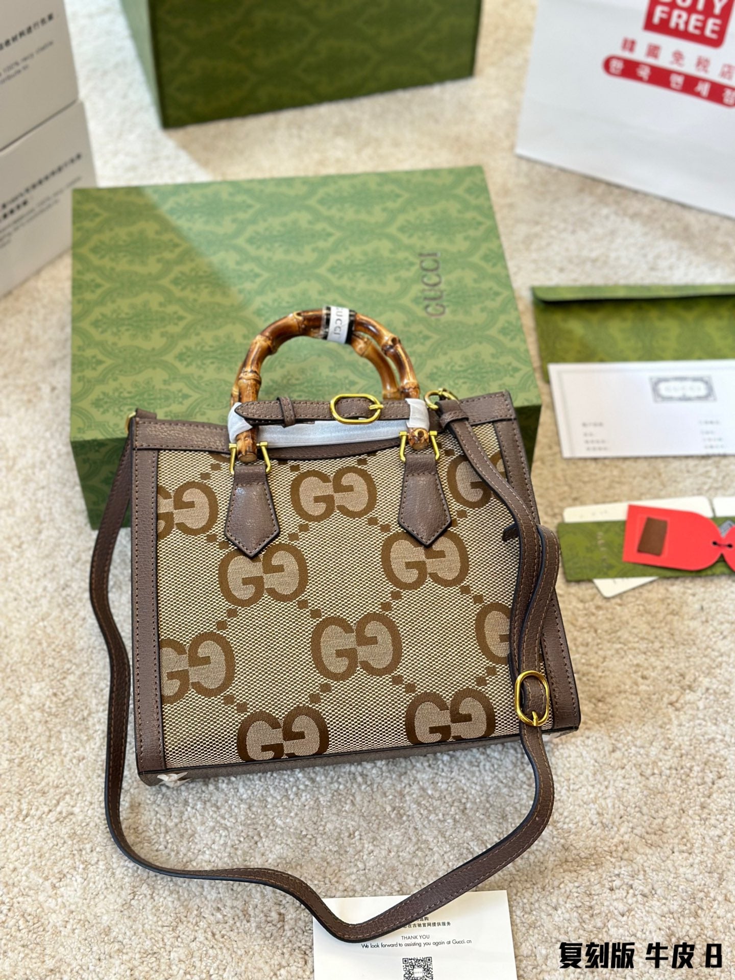 16XB325BDE Stylish leather bag 