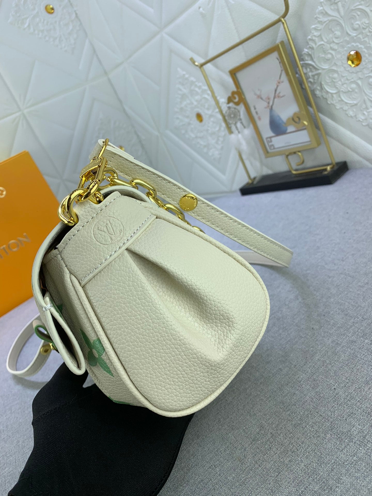 2XR363BDE Stylish leather bag 