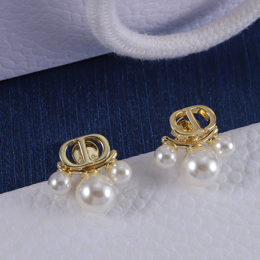 14D1077EDE Stylish Earrings