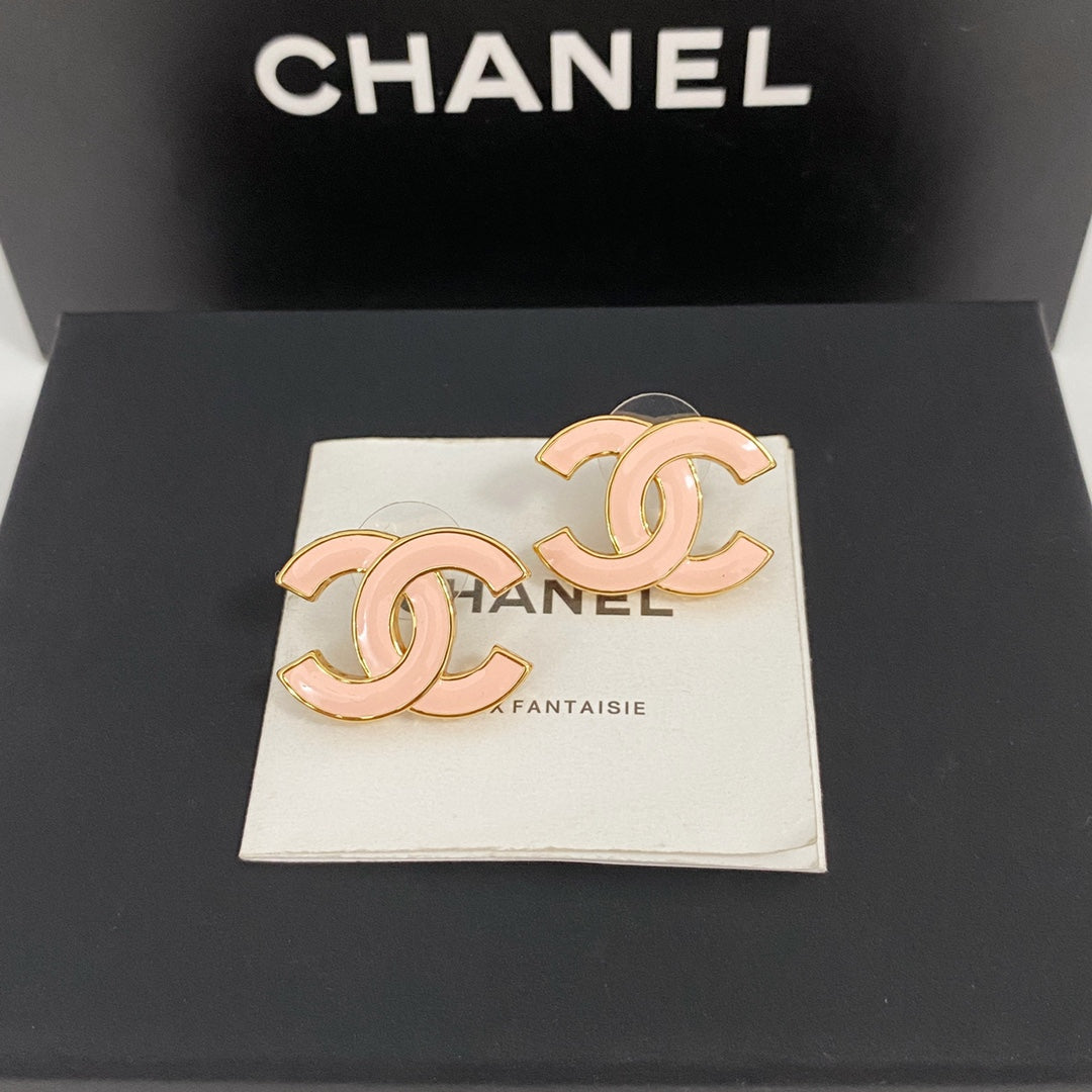 14C504EDE Stylish Earrings