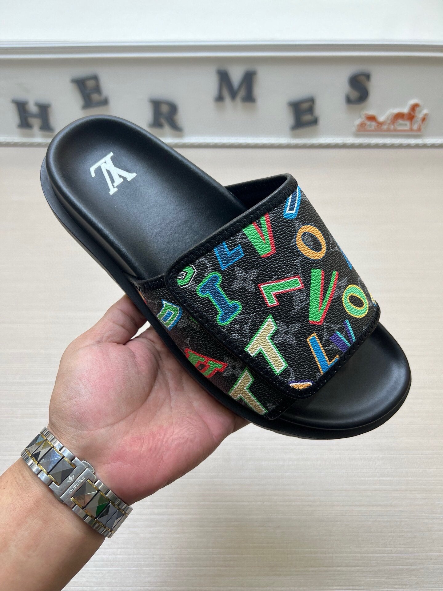 5WE247ZDE Stylish Slippers