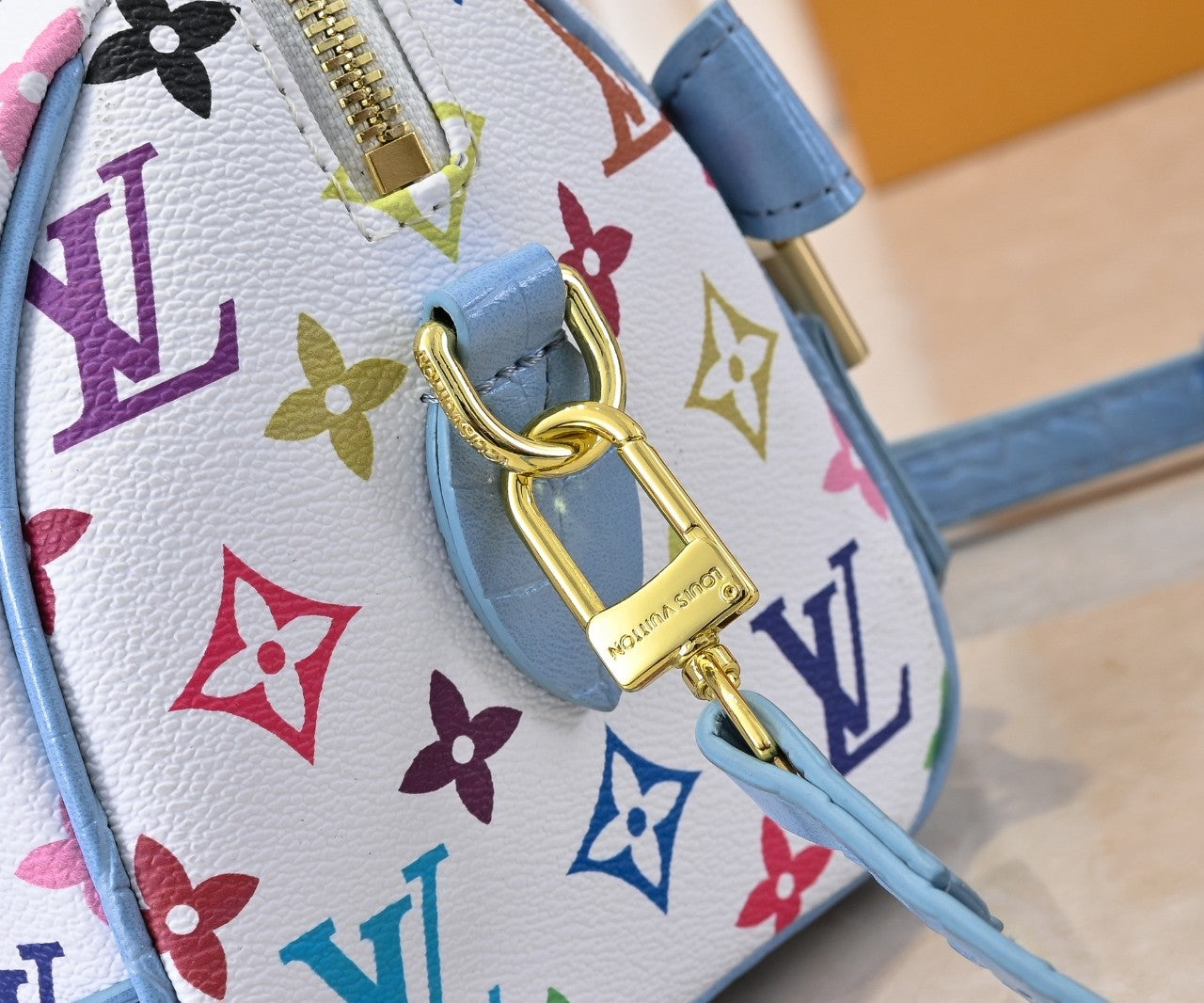 155NE74BDE Stylish leather bag