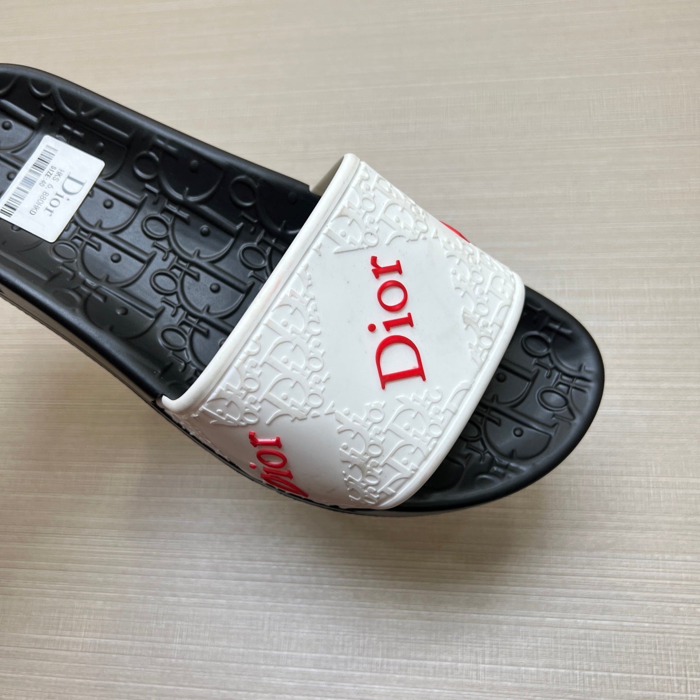 535ZD279ZDE Stylish Slippers