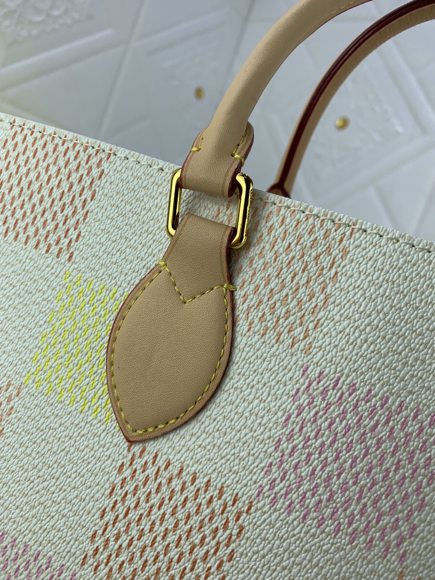 2XE345BDE Stylish leather bag 