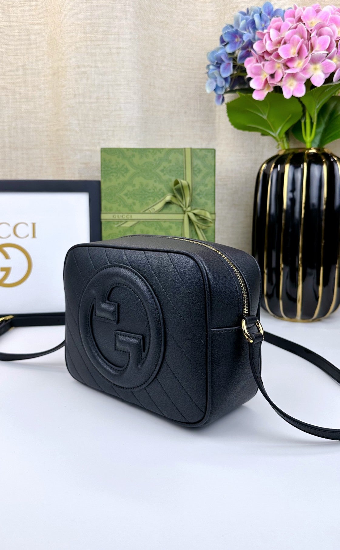 2WB29BDE Stylish leather bag