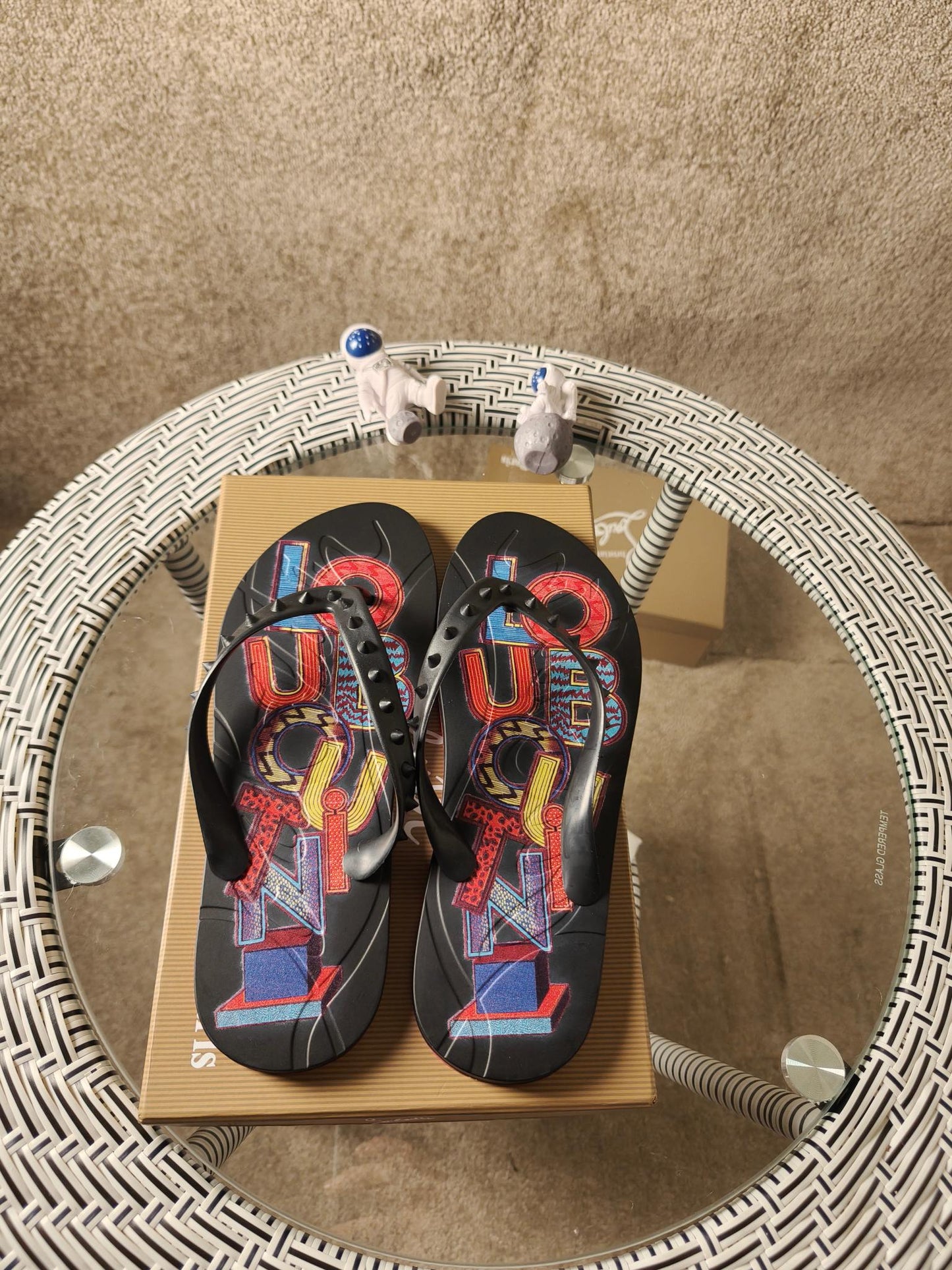 J4A12ZDE Stylish Slippers