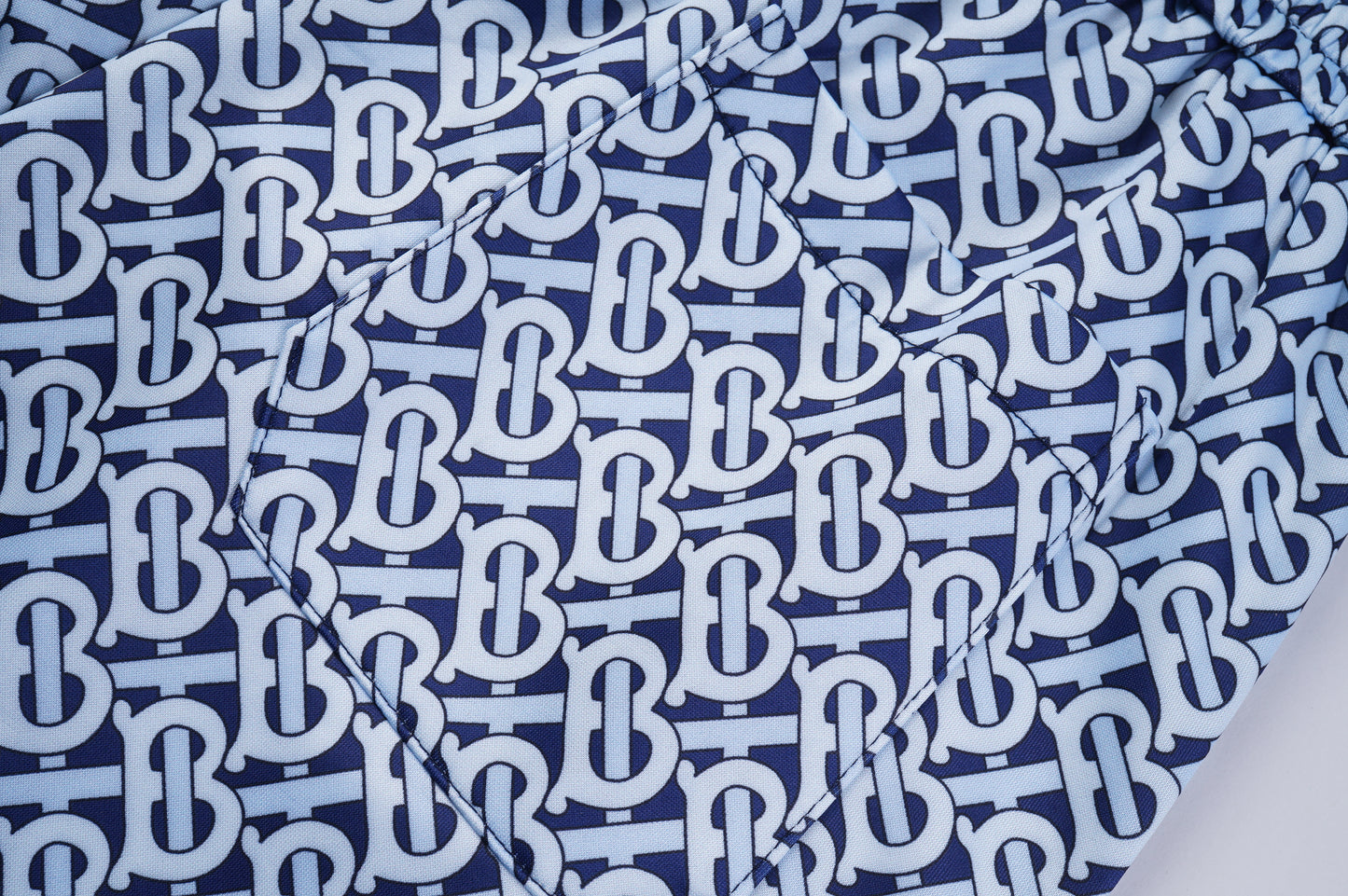 145RR52UDE Stylish shorts