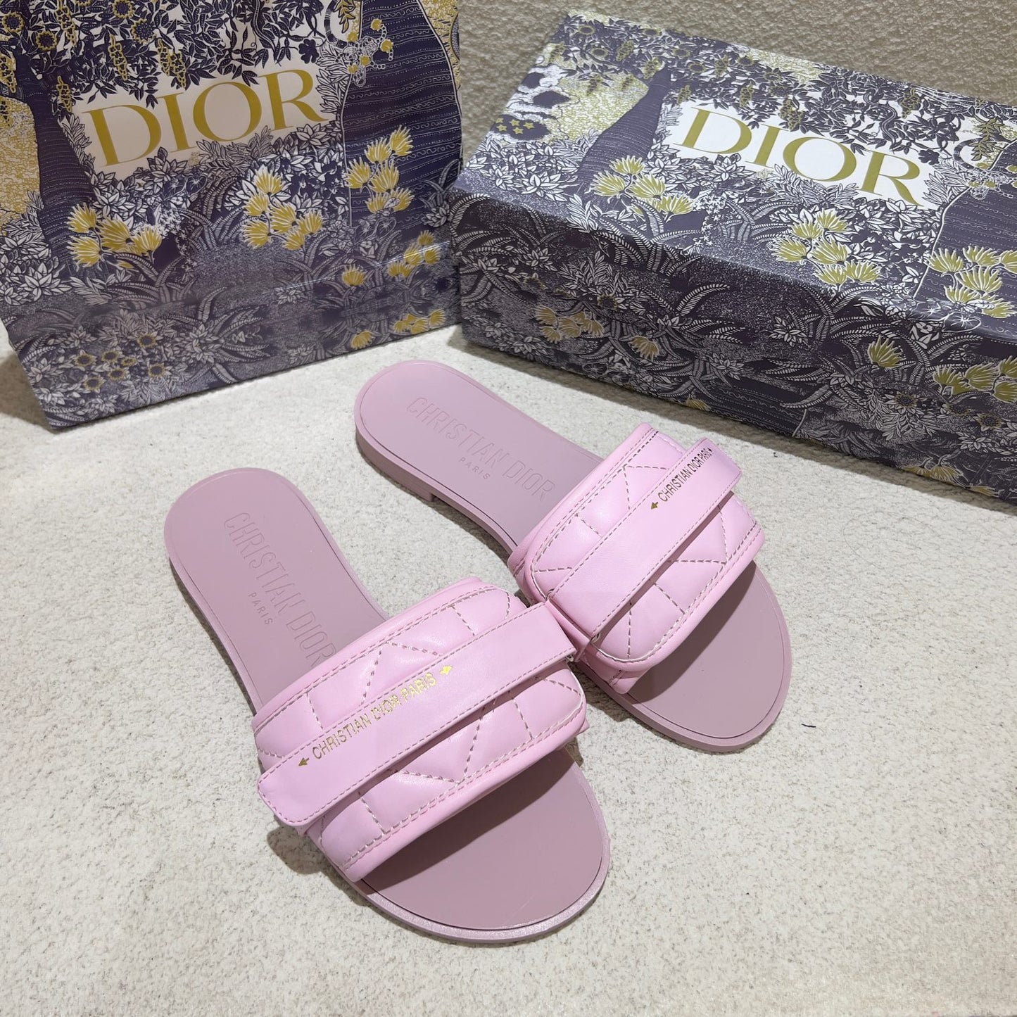 14D79ZDE Stylish Slippers
