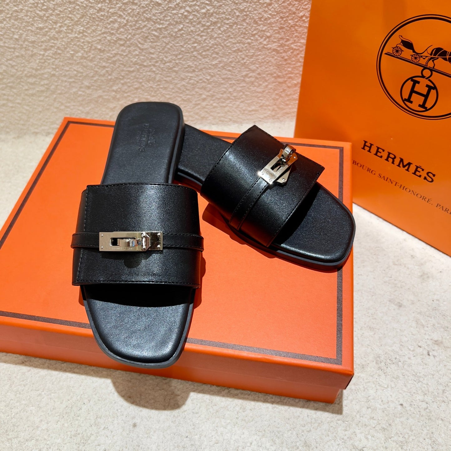 14H201ZDE Stylish Slippers