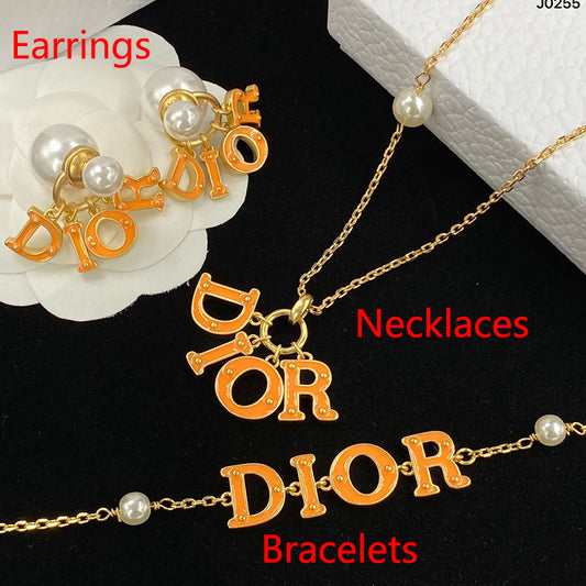 1YD205XDE Stylish  Earring Bracelets Necklaces