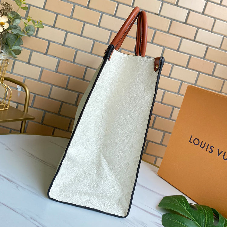1E12BDE Stylish leather bag 