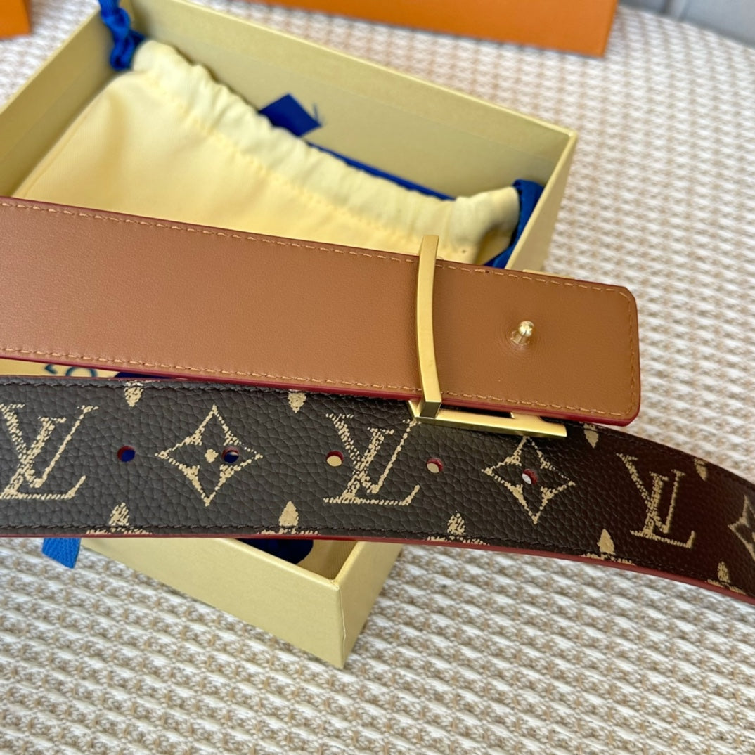 14E131PDE Stylish  High quality belt With full package