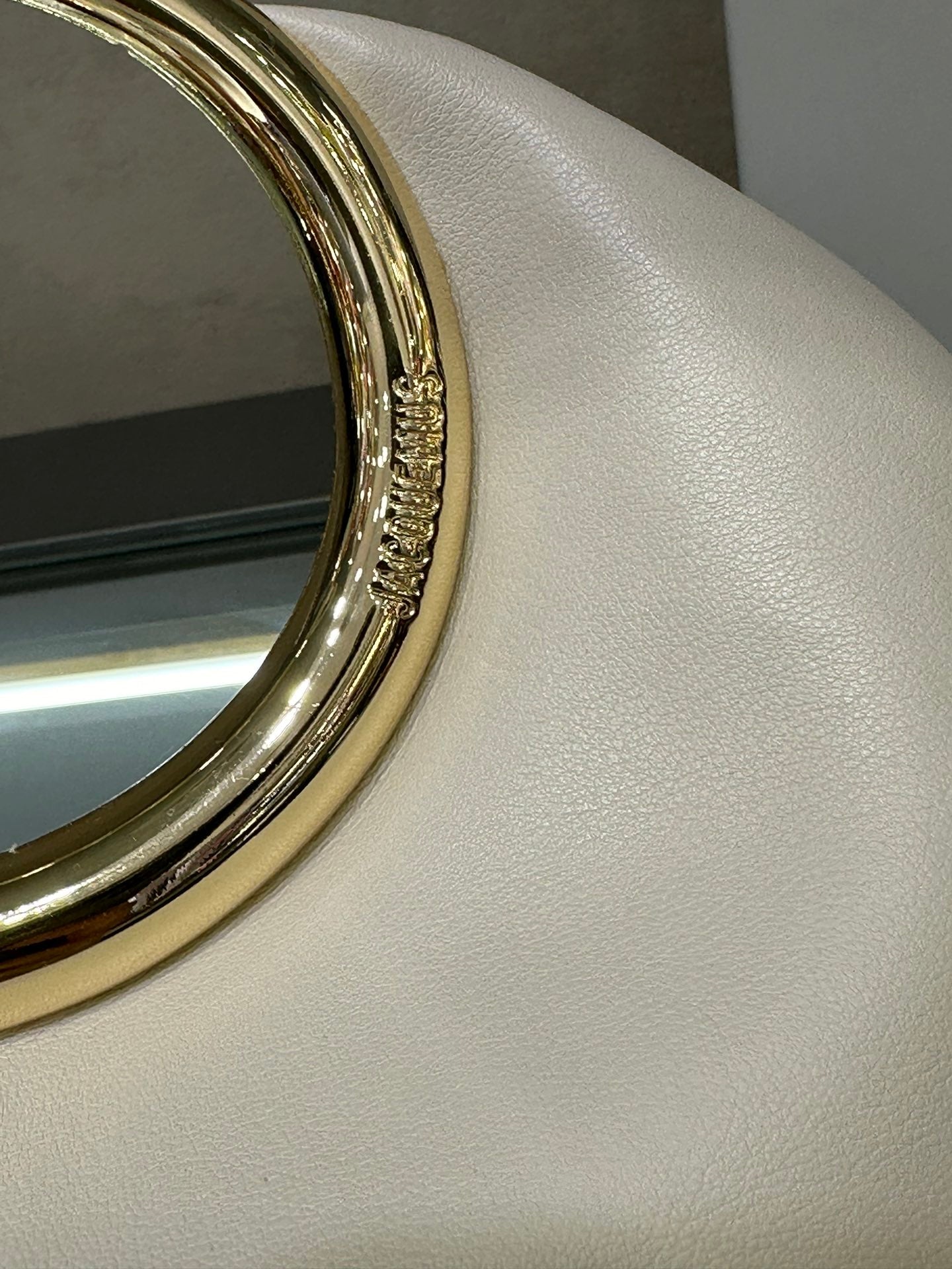 155NA12BDE Stylish leather bag