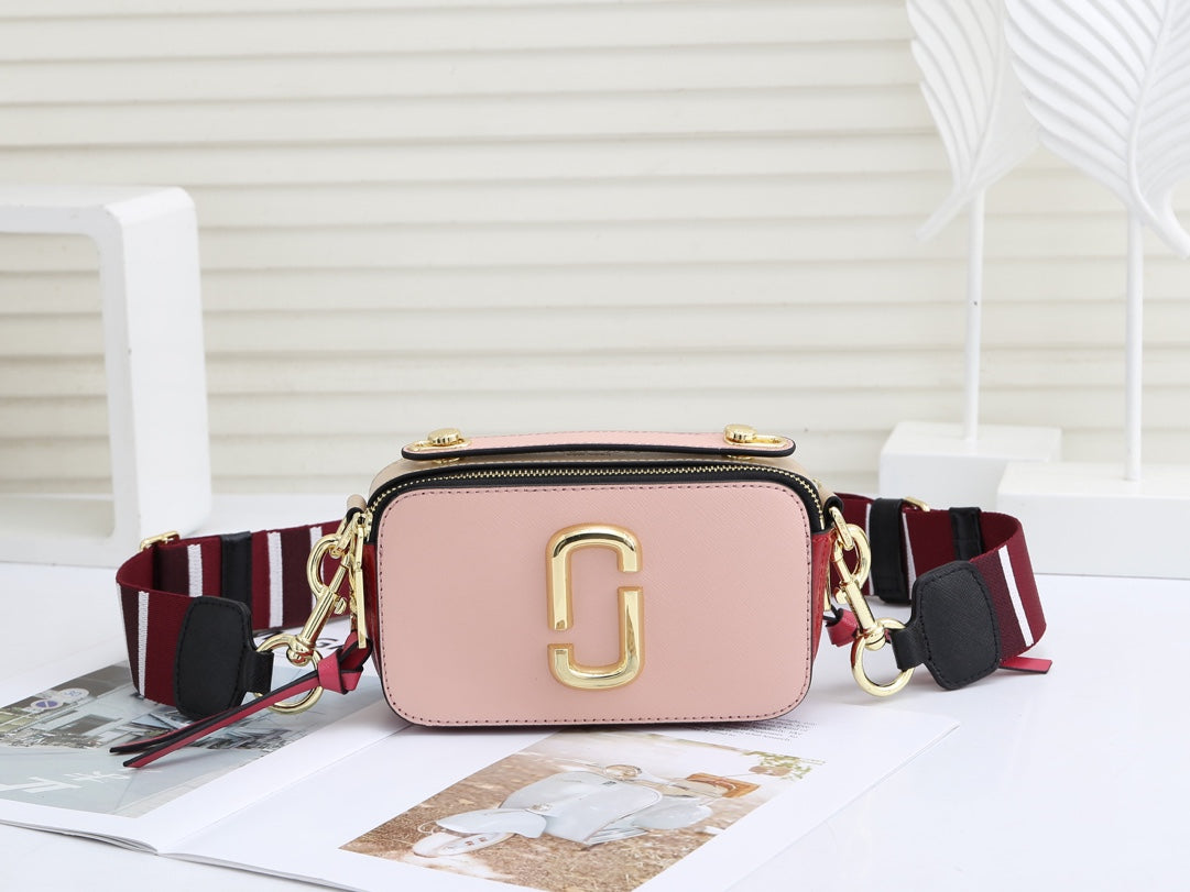 1XA31BDE Stylish leather bag 