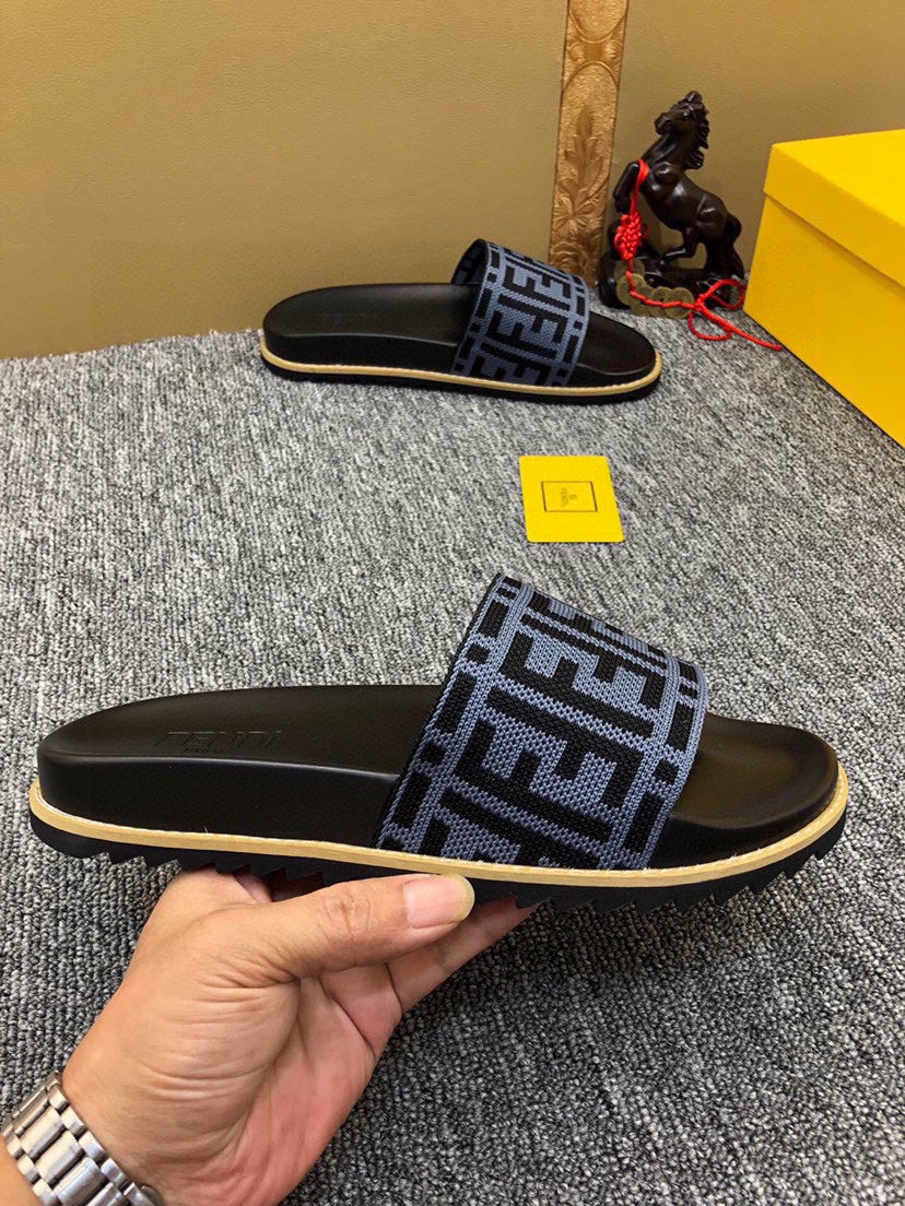5XF102ZDE Stylish Slippers