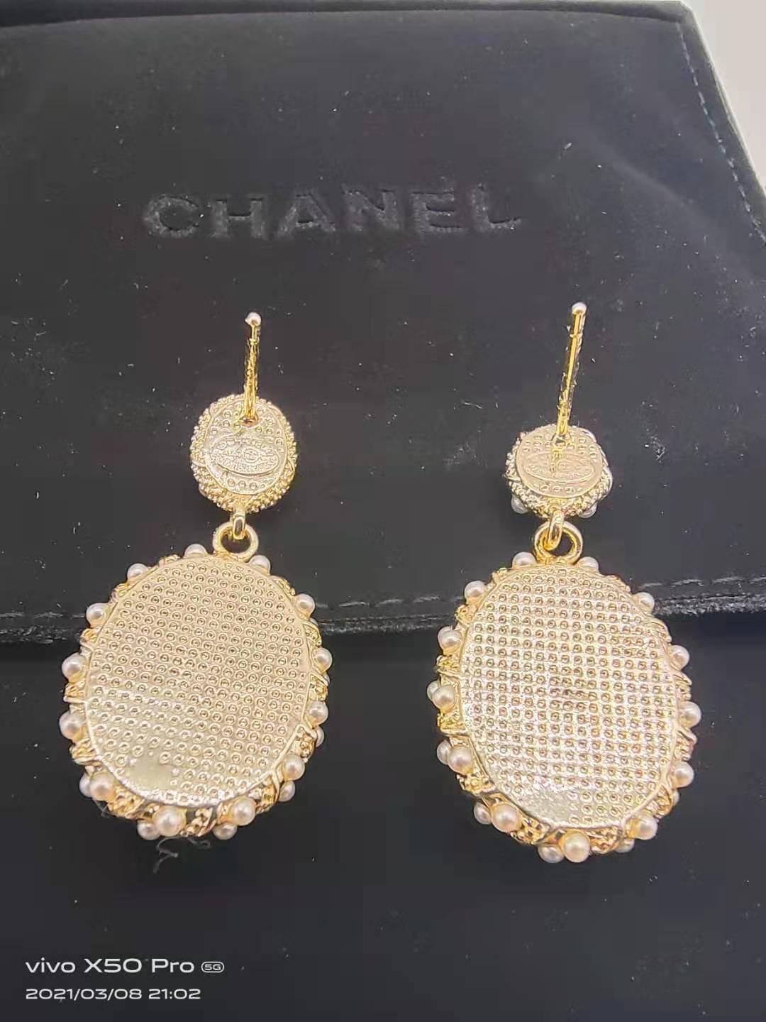 14C77EDE Stylish Earrings