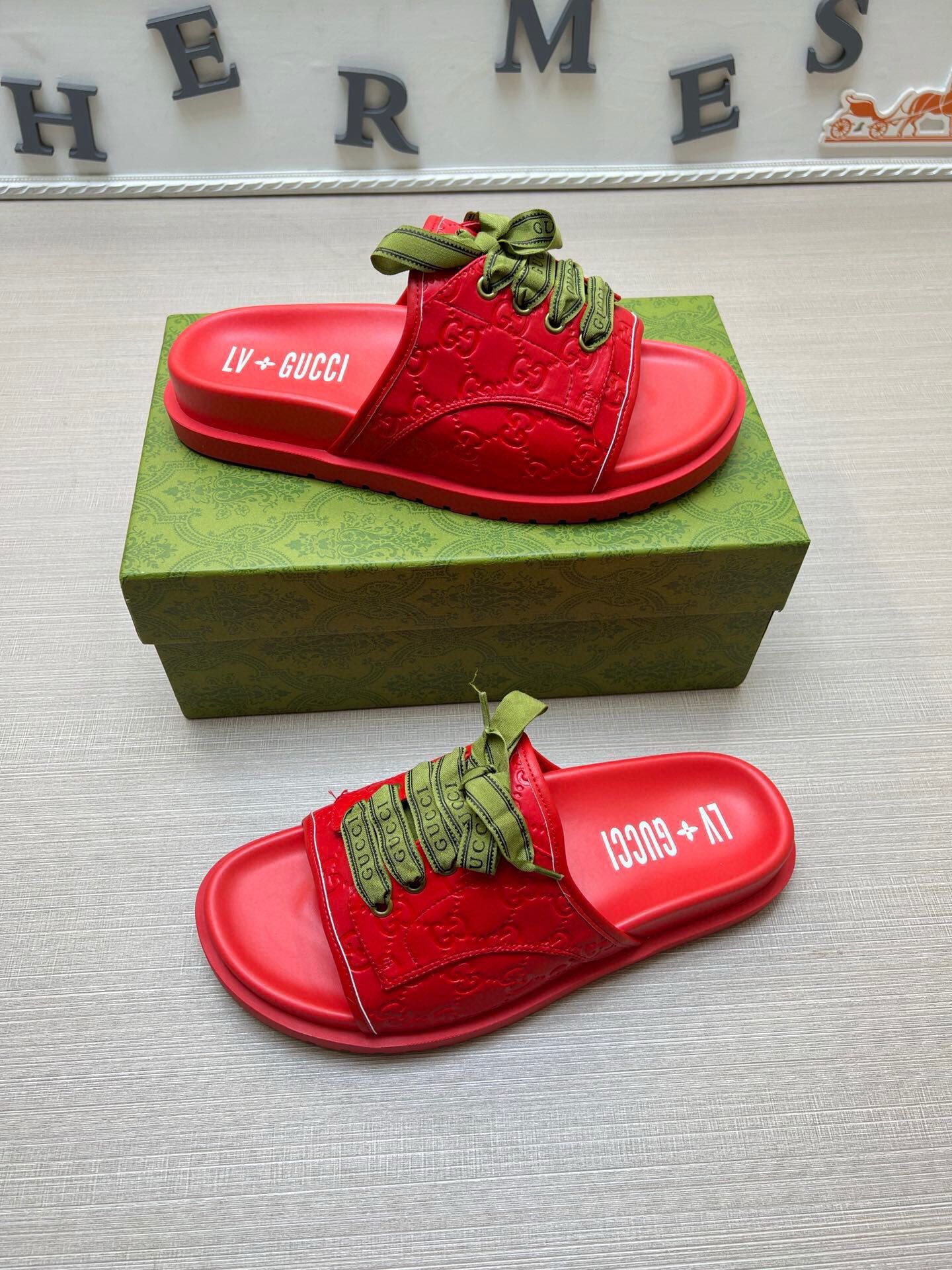 54B16ZDE Stylish slippers