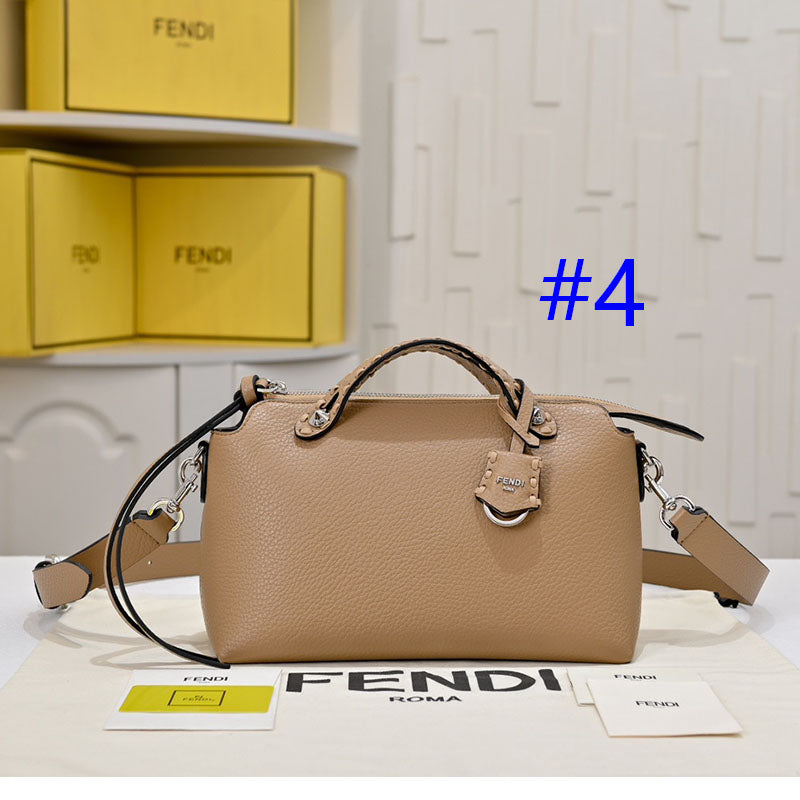 1WF109BDE Stylish leather bag