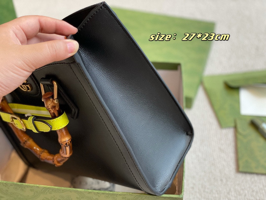 1XB118BDE Stylish leather bag 