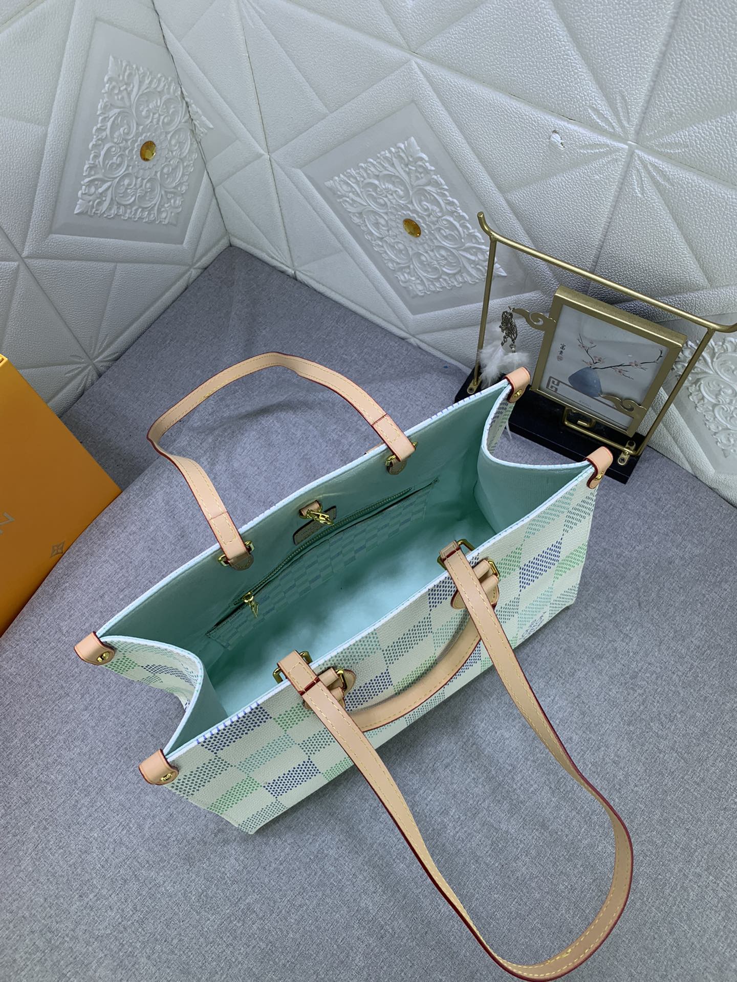 2XE345BDE Stylish leather bag 