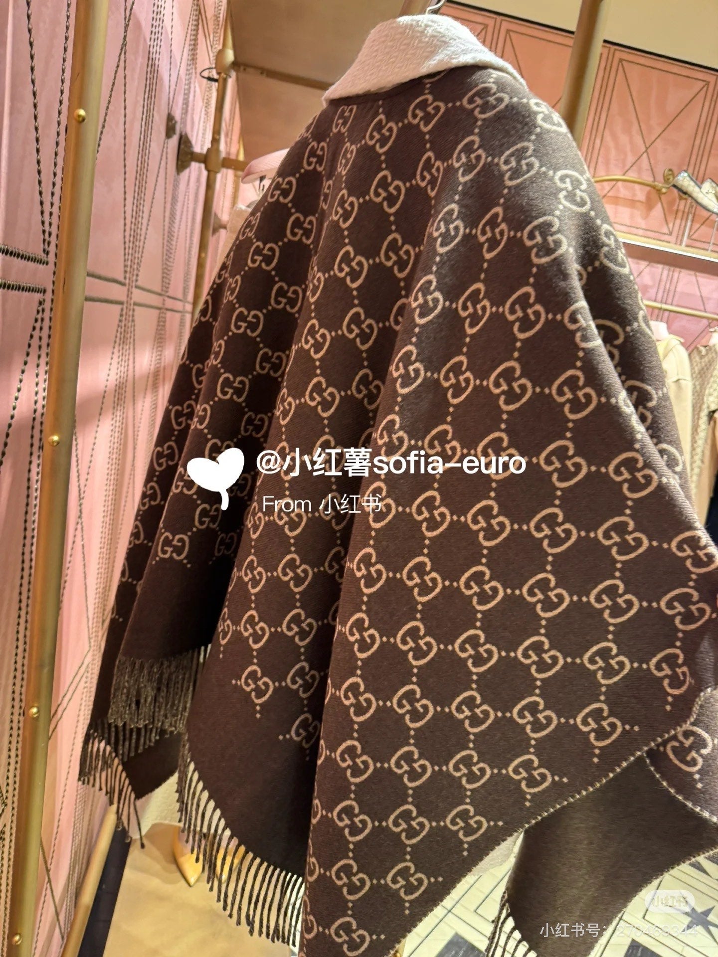 185ZB53WDE Stylish cape