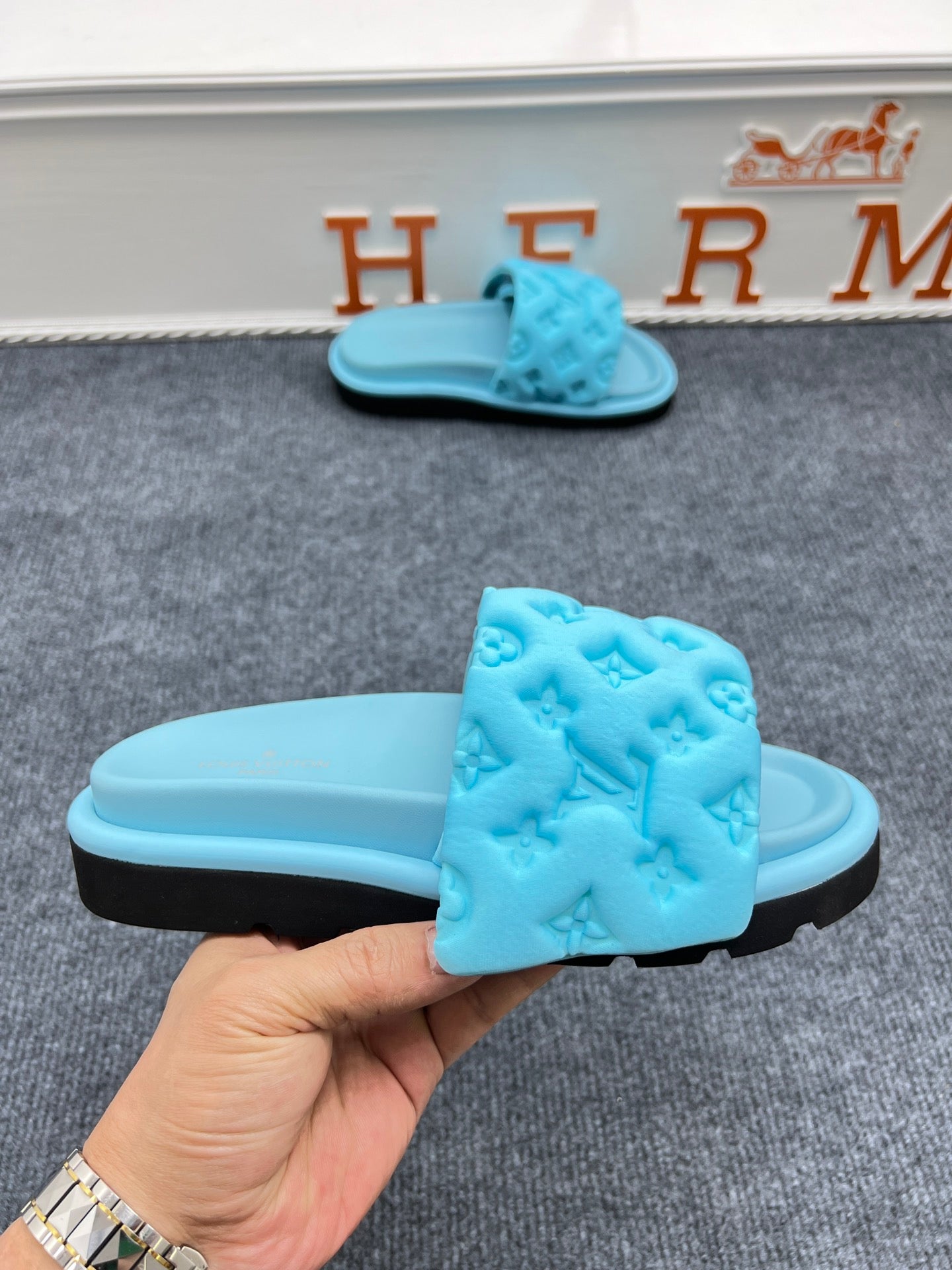 5YE115ZDE Stylish Slippers