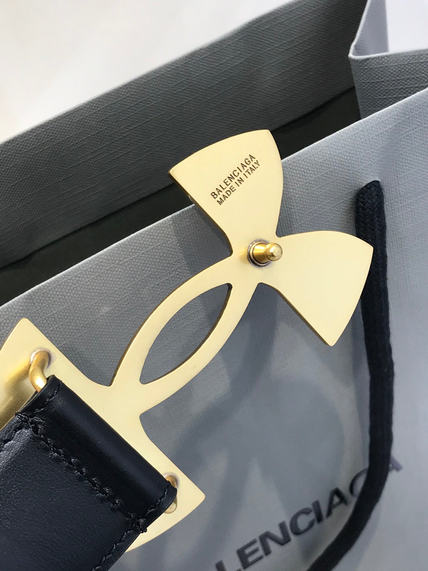 255RJ1PDE Stylish  High quality belt With full package