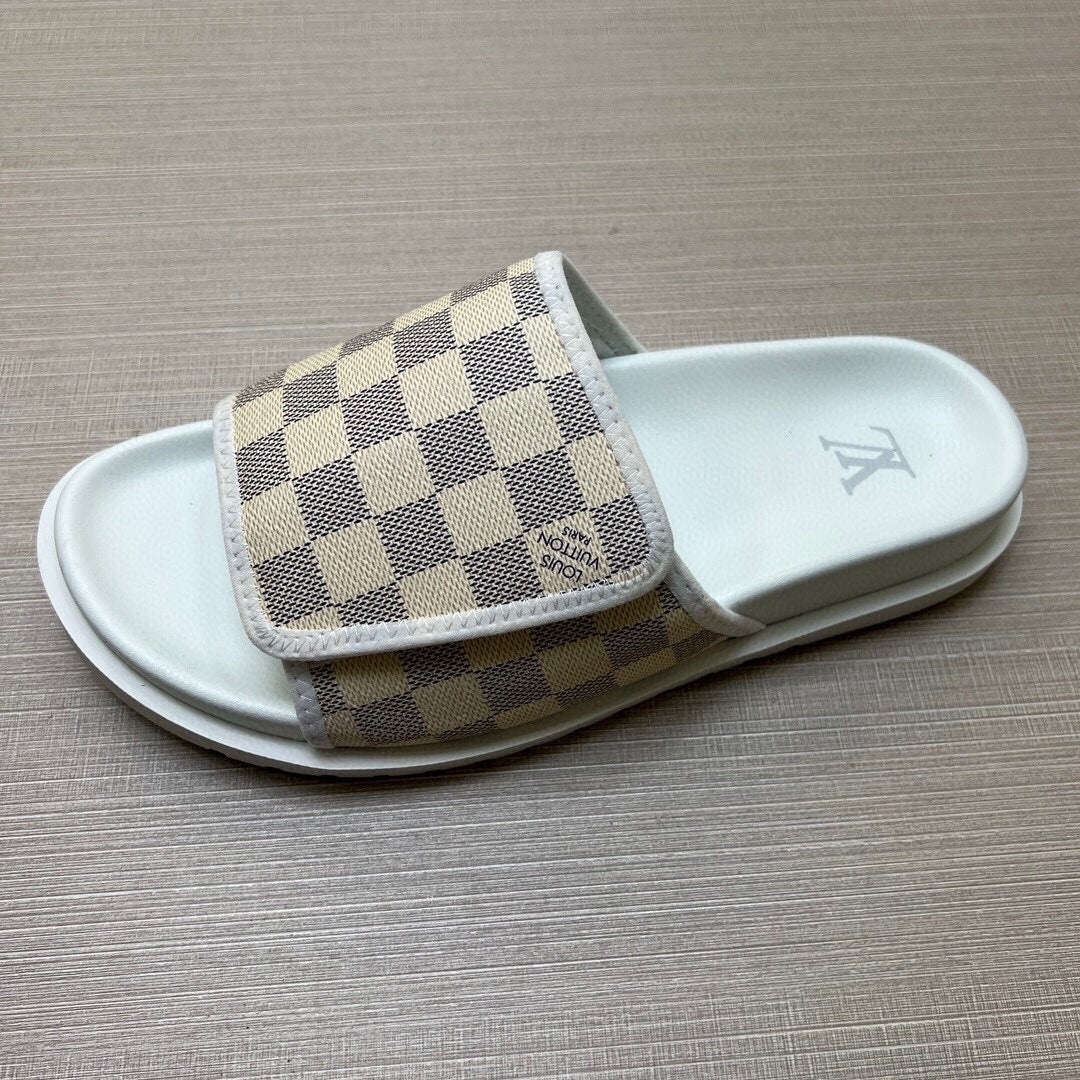 5WE245ZDE Stylish Slippers