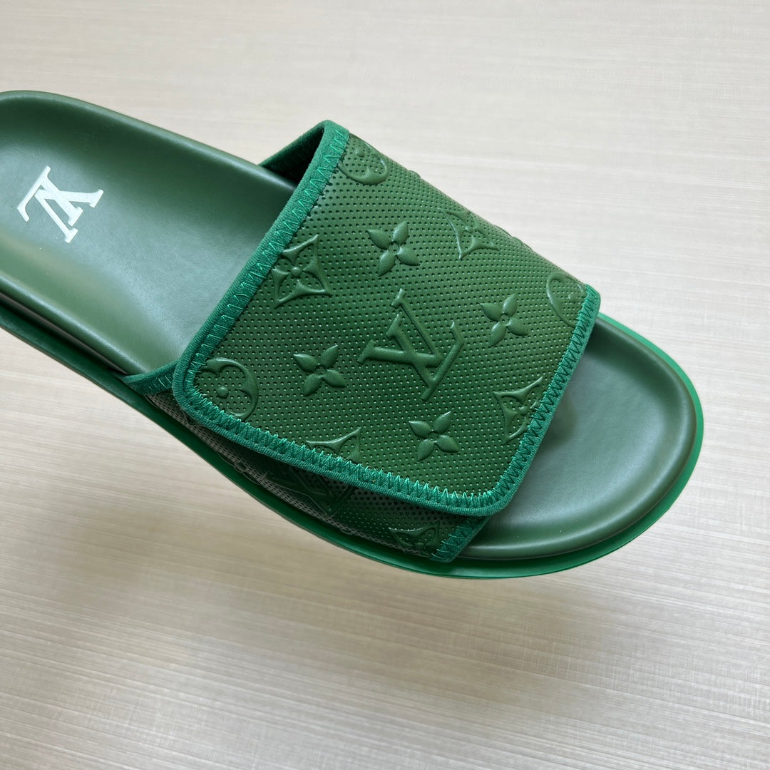 54E112ZDE Stylish slippers