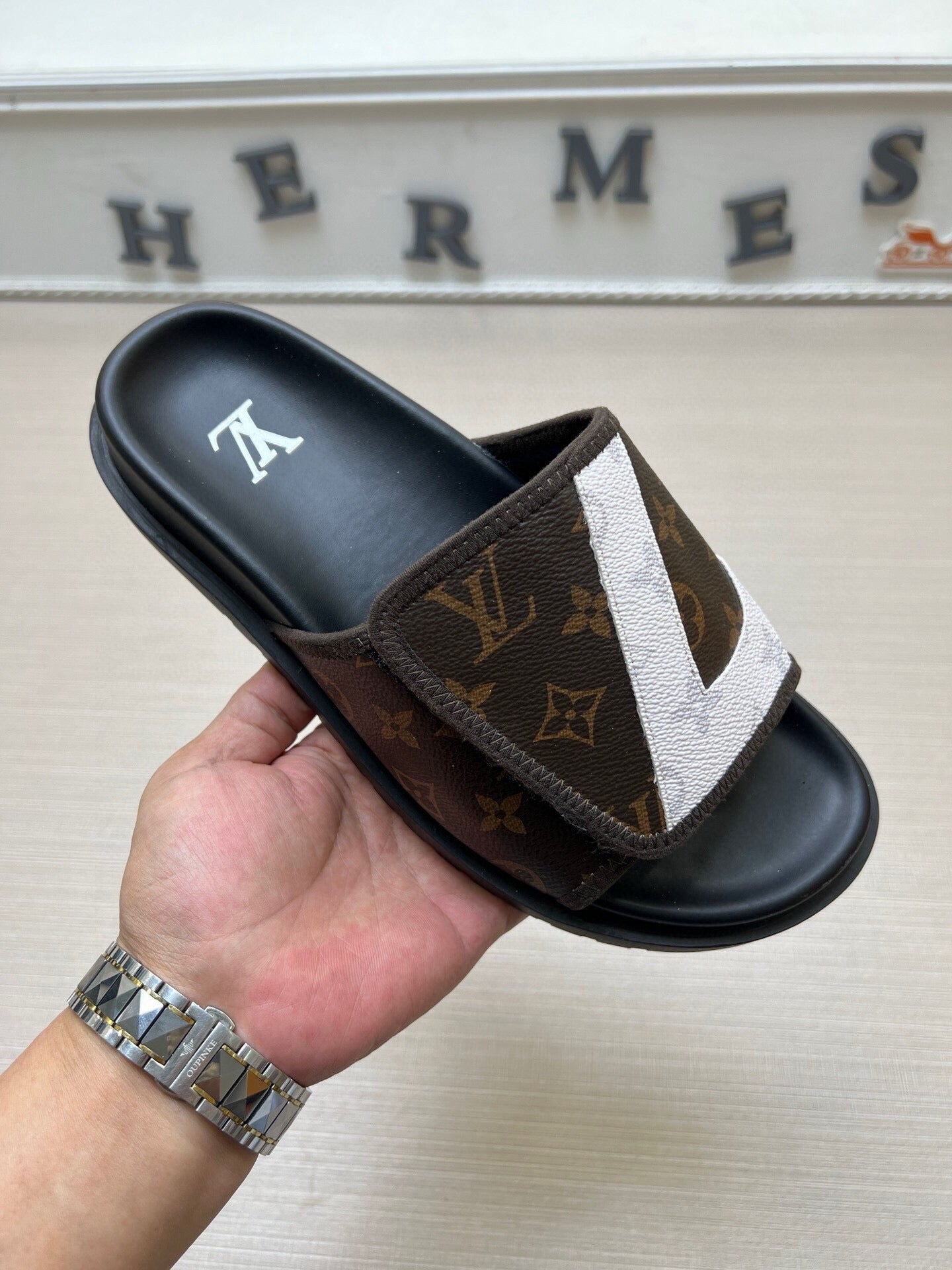 5WE251ZDE Stylish Slippers